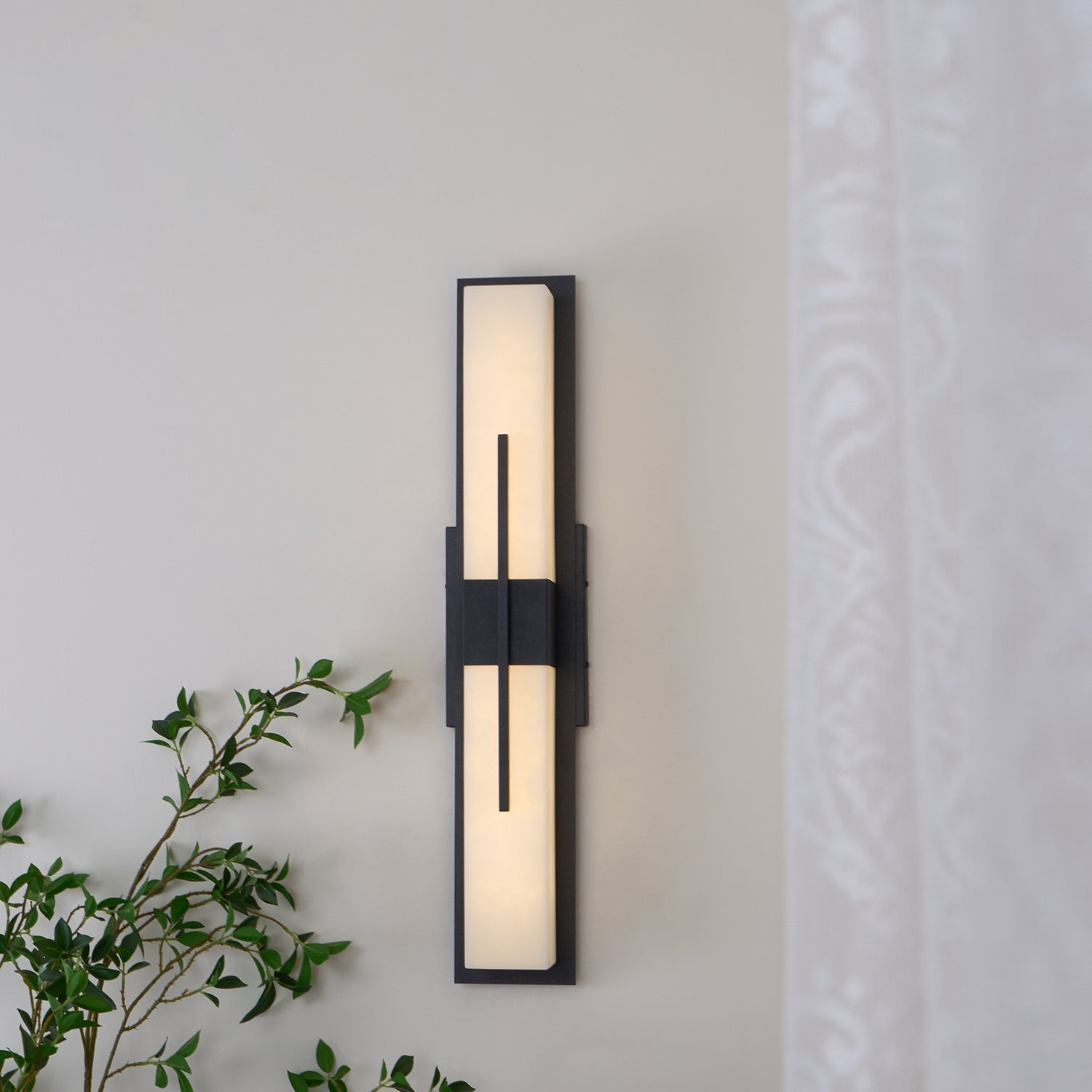 Elarvin Classic Unique Resin Outdoor Wall Light