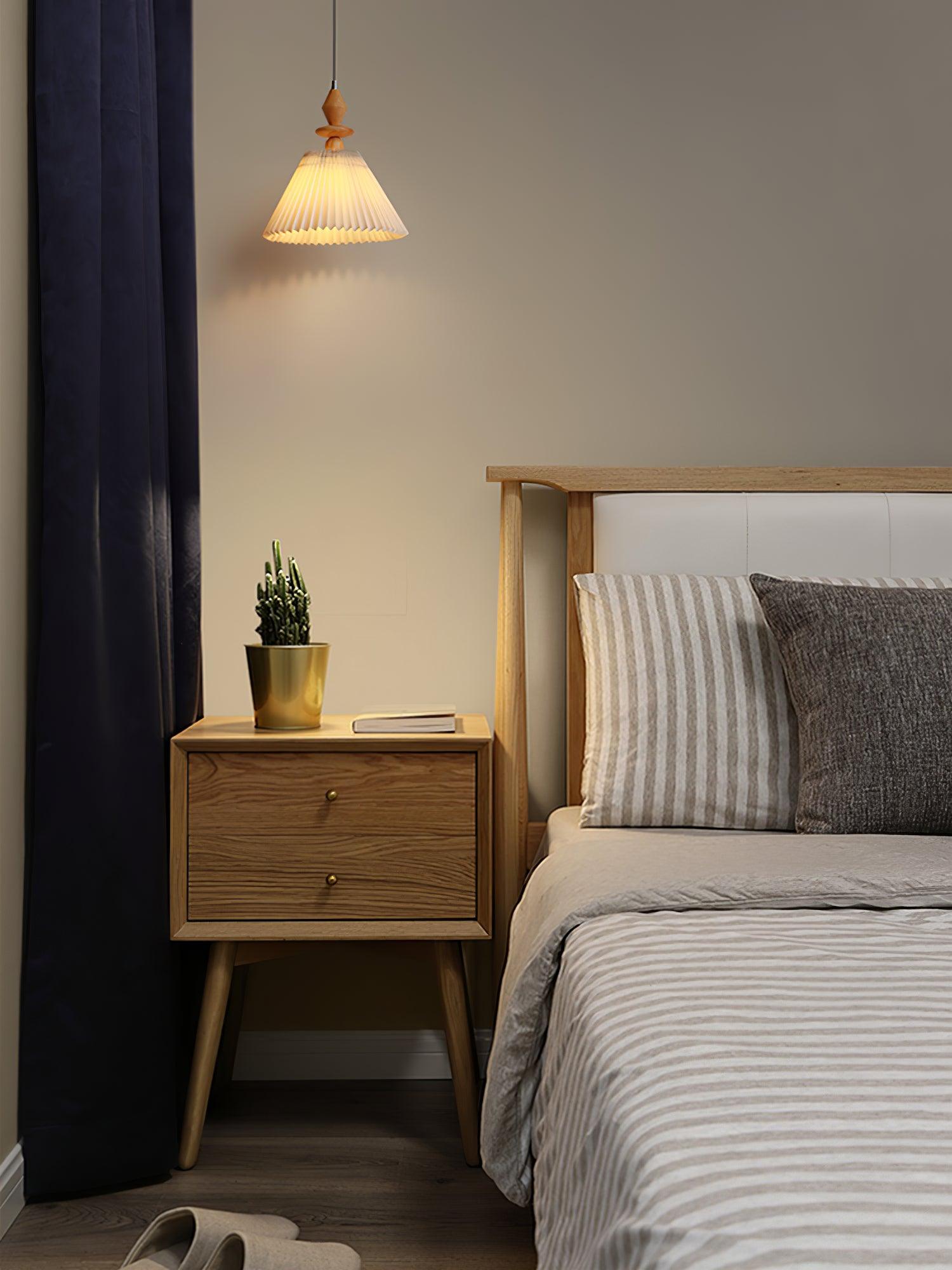 Aldanelia Wood Pendant Light