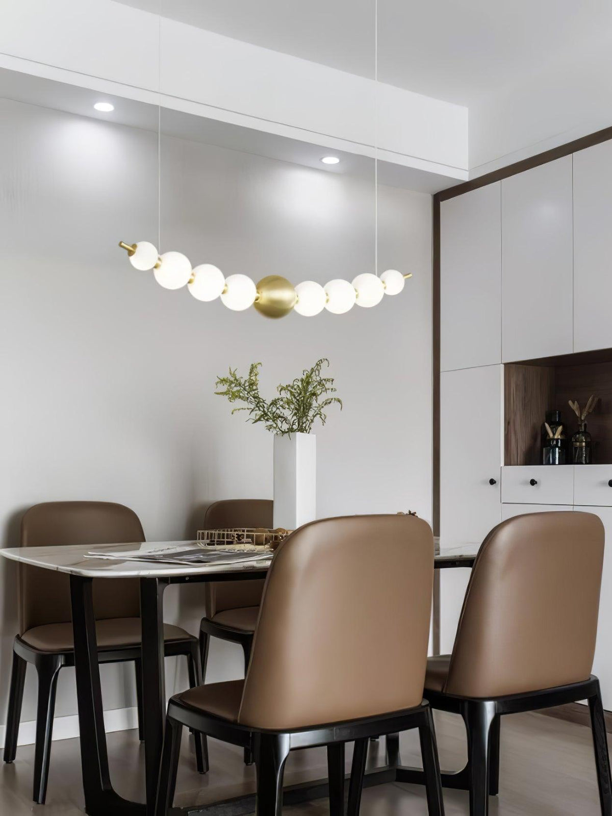 Auroira Contemporary Brass Pendant Lamp