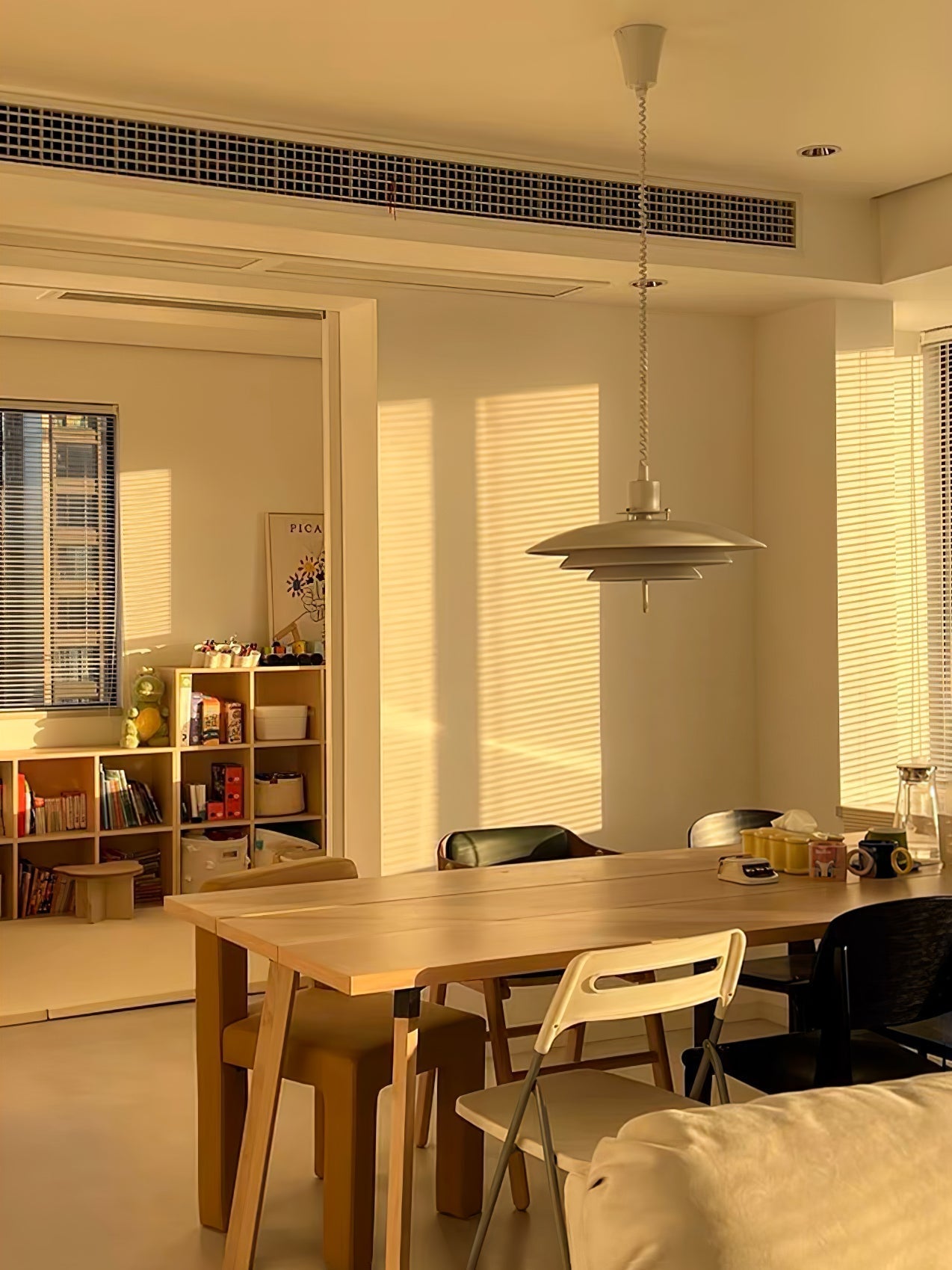 Divor Aluminum Glam Pendant Lamp