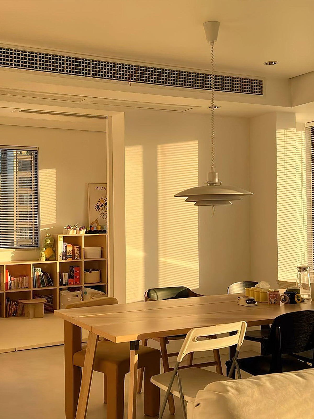 Divor Aluminum Glam Pendant Lamp