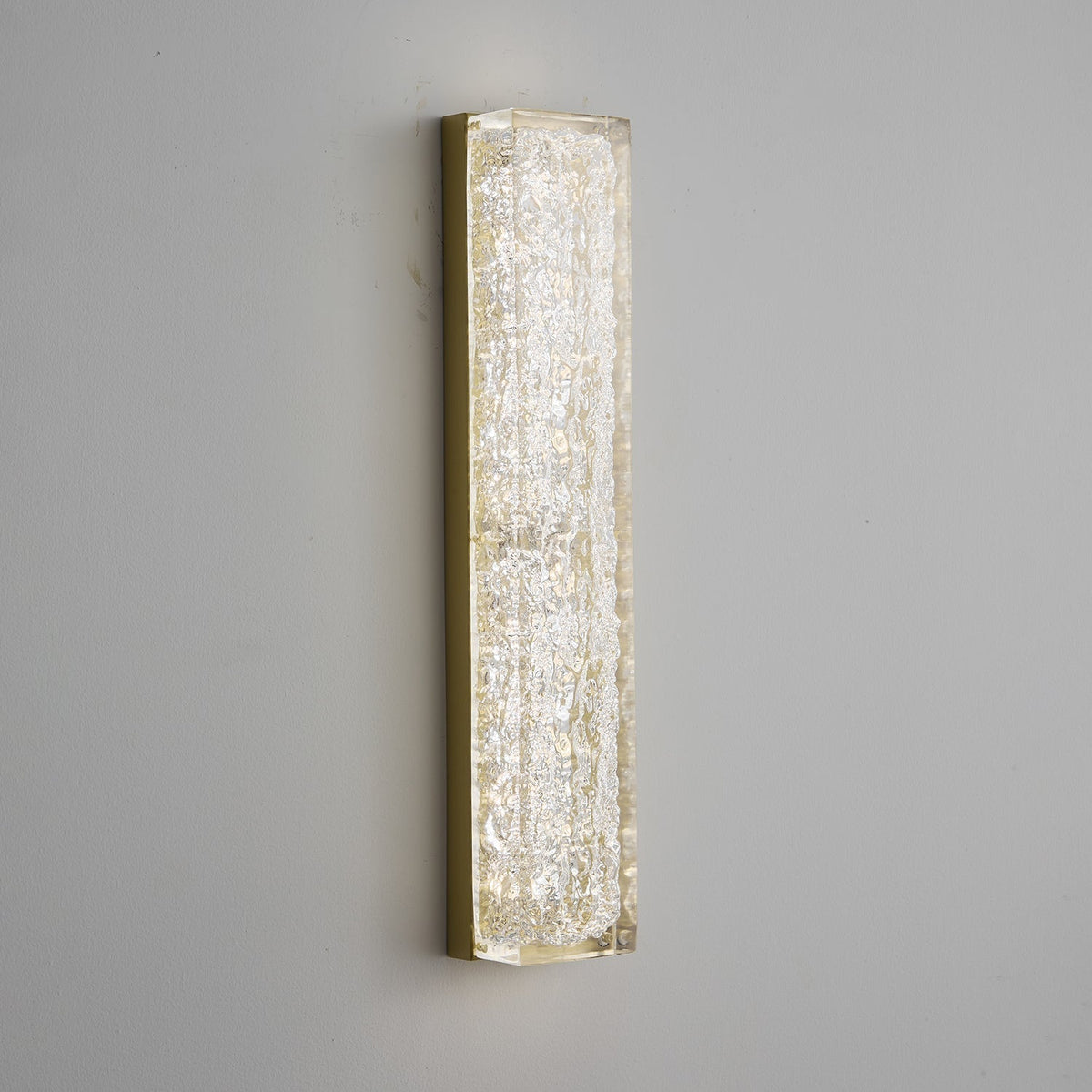 Mavi Prismatic Rectangle Resin Wall Lamp