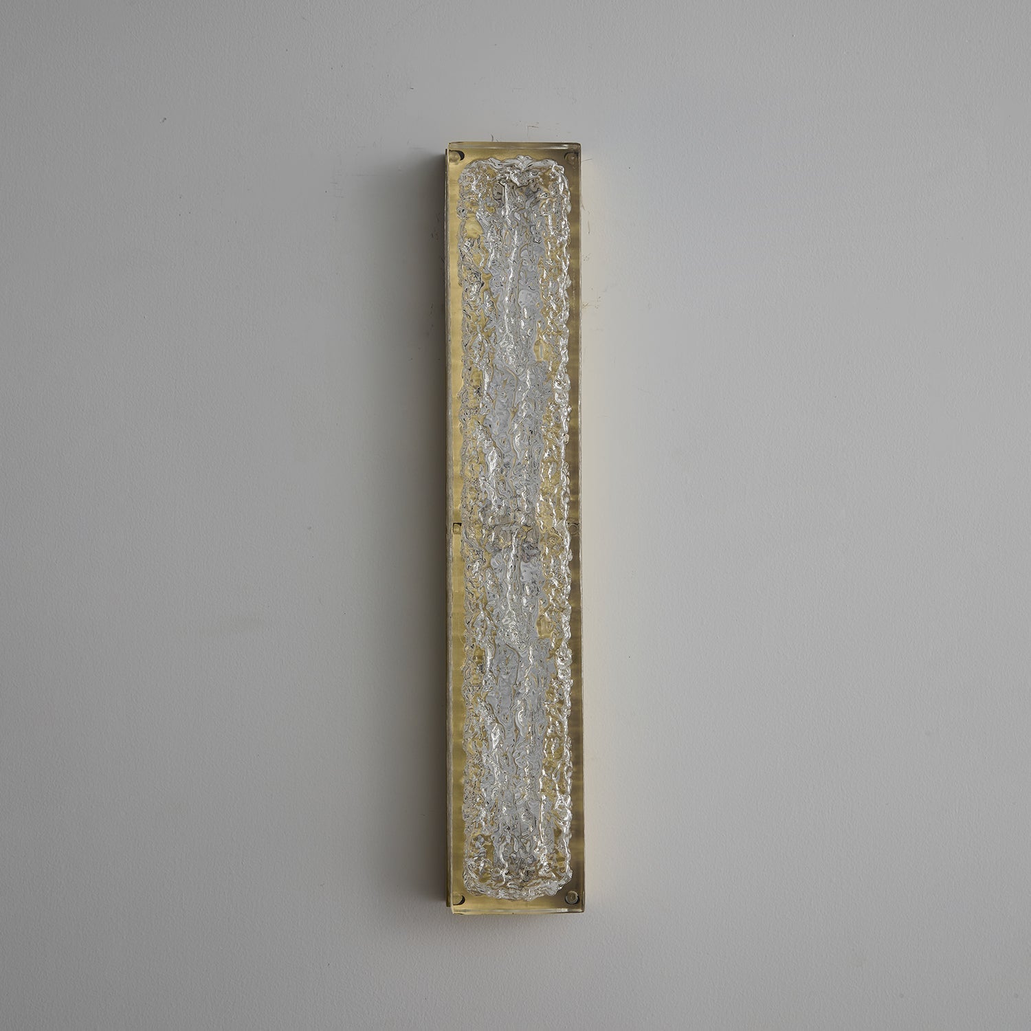 Mavi Prismatic Rectangle Resin Wall Lamp