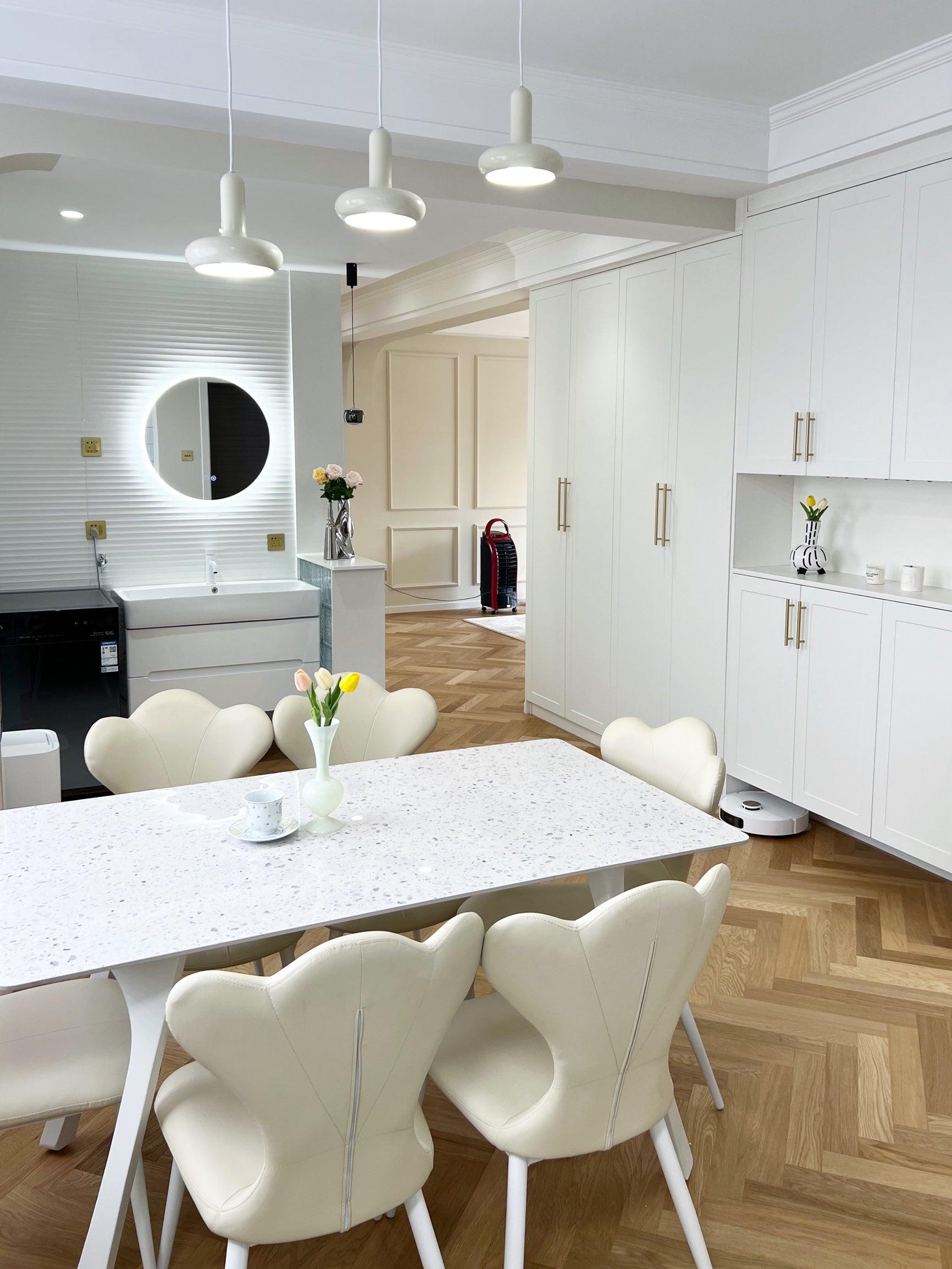 Lunaren Cozy Classic Pendant Light