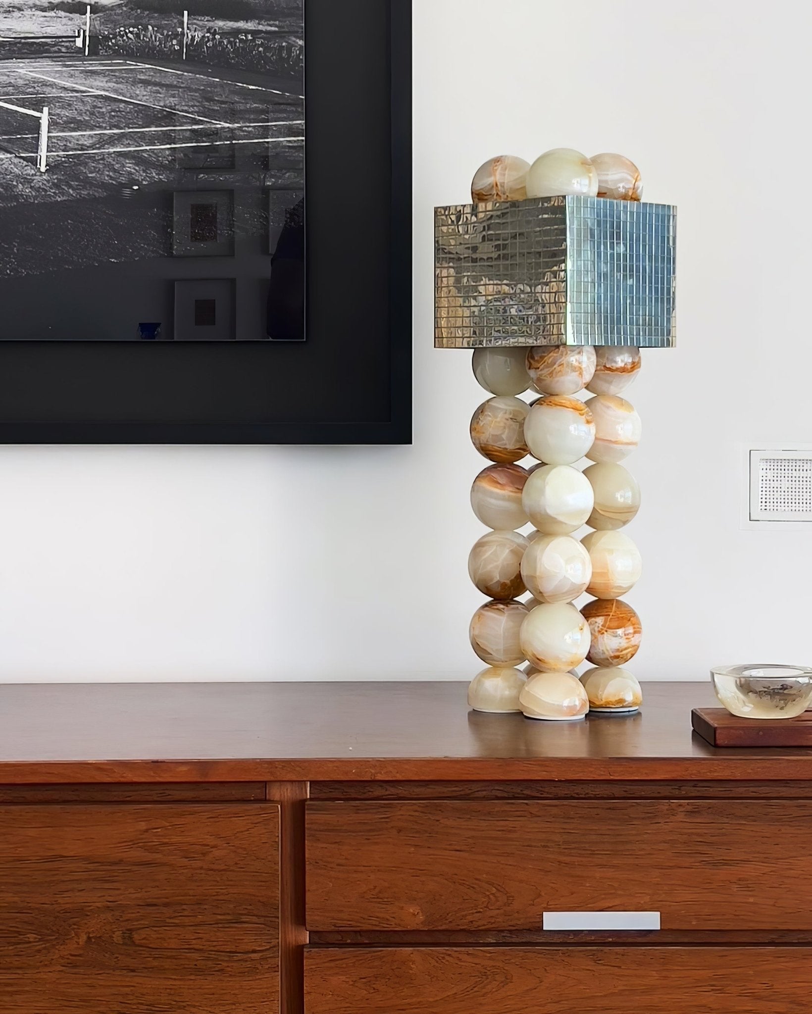 Lumaniella Modern MetallTable Lamp