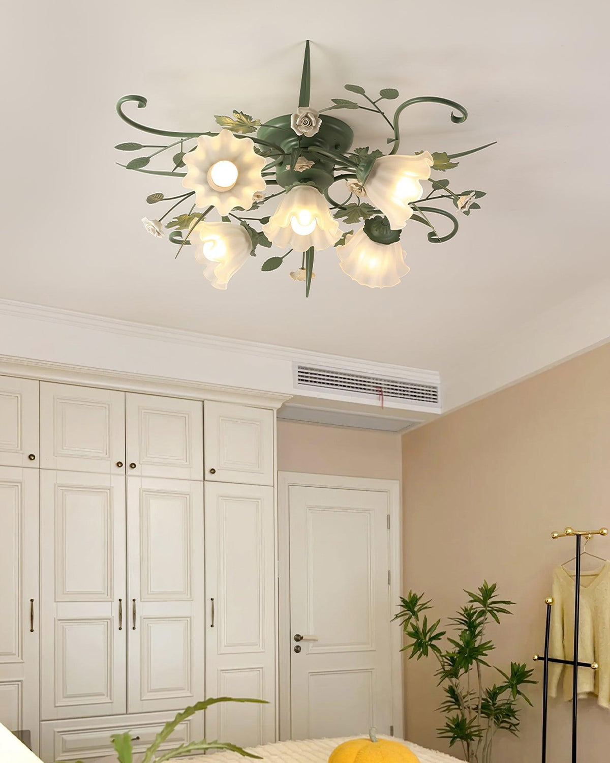 Nylirir Unique Art Classic Ceramics Ceiling Lamp