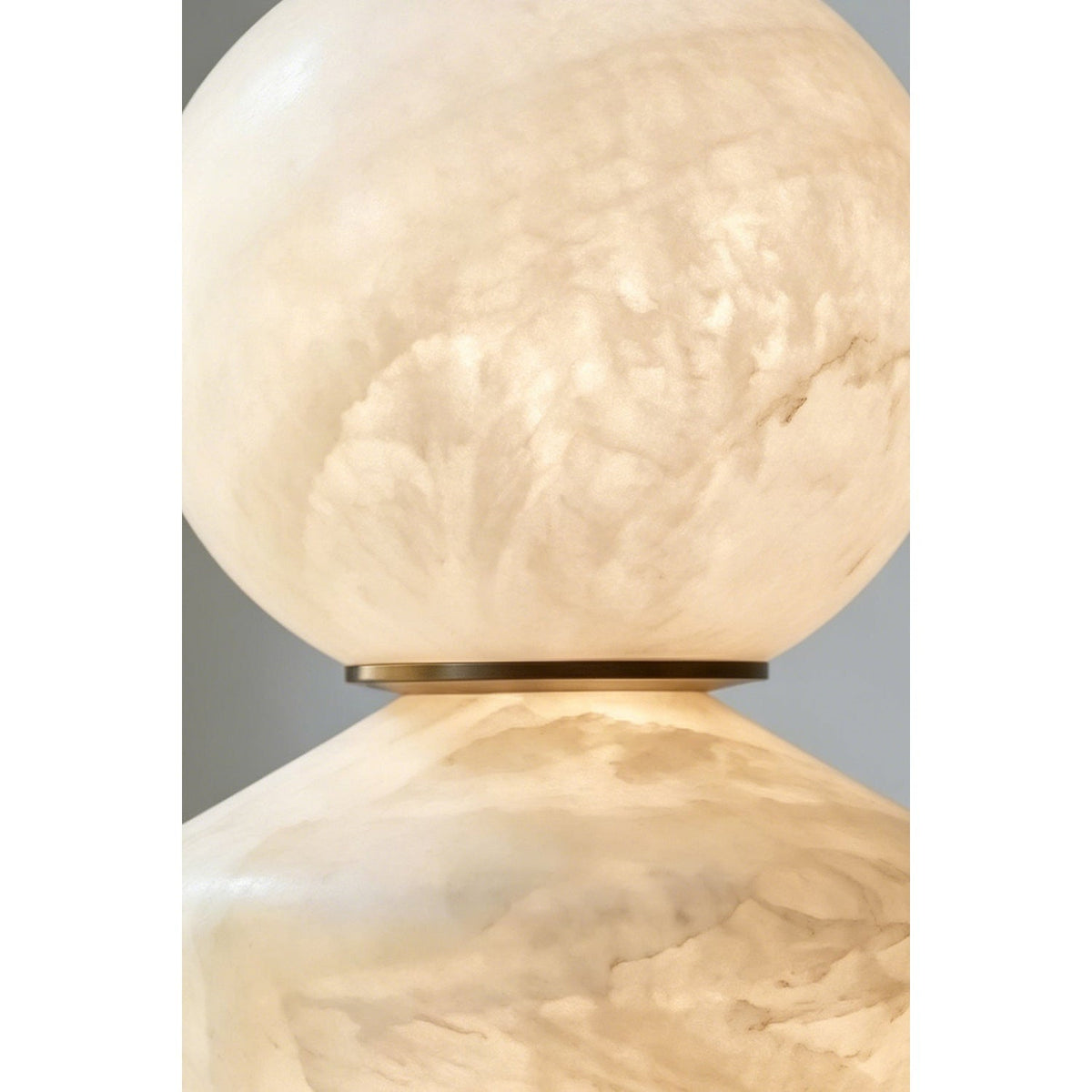 Renivira Floor Lamp