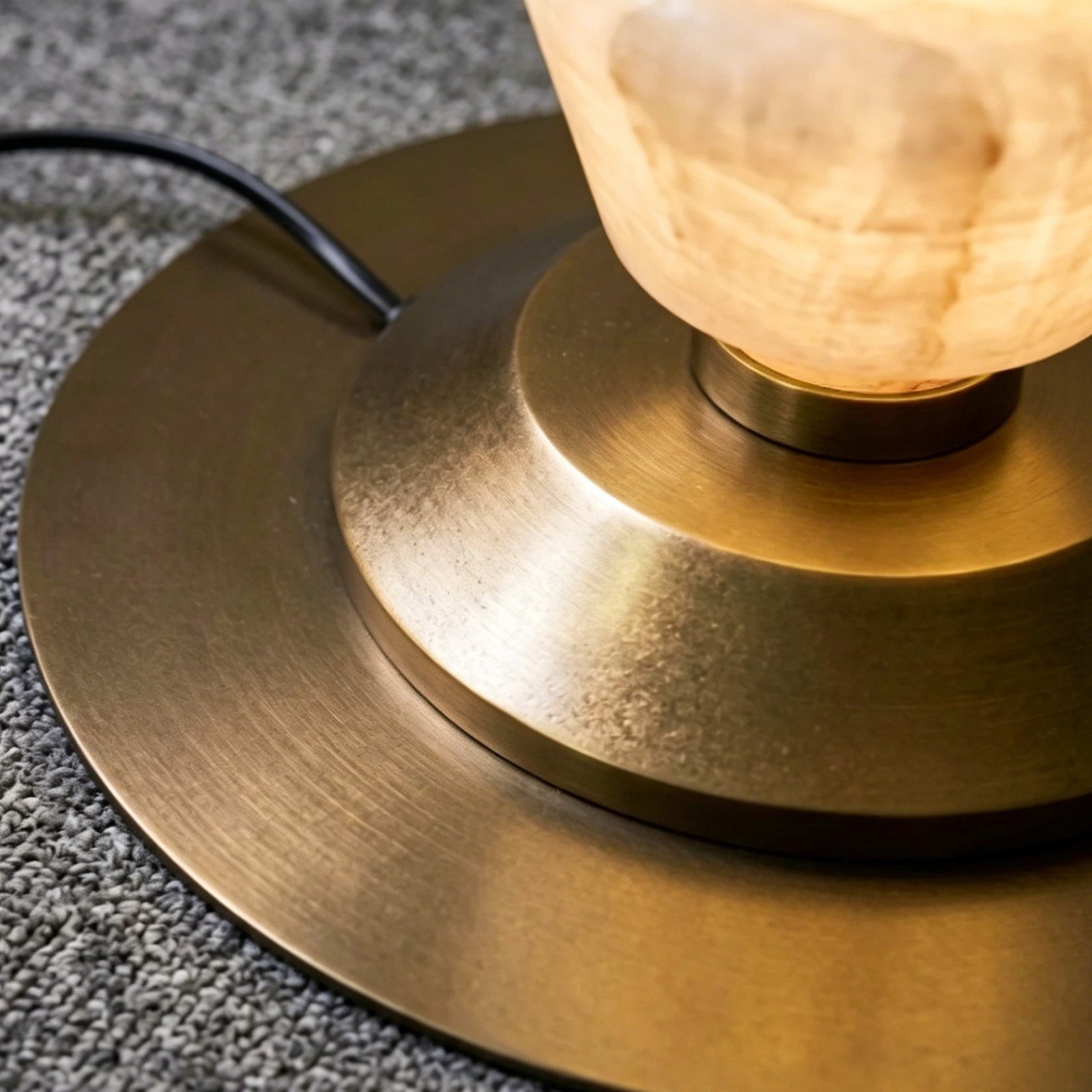 Renivira Floor Lamp