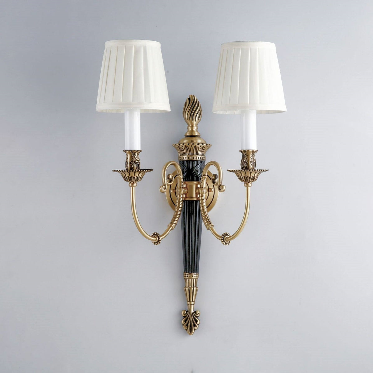 Victoria Wall Light