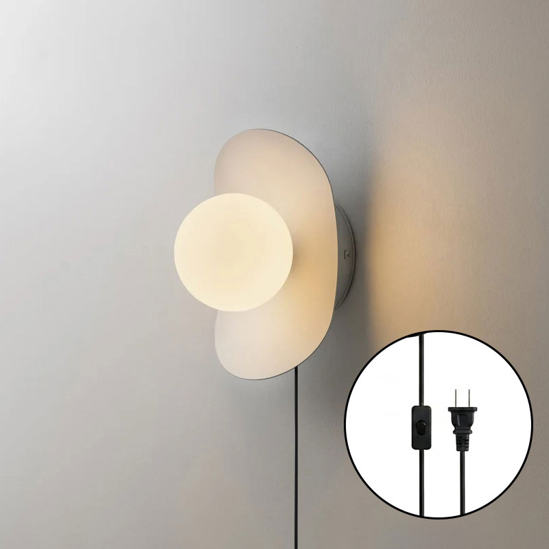 Veliielle Wall Lamp
