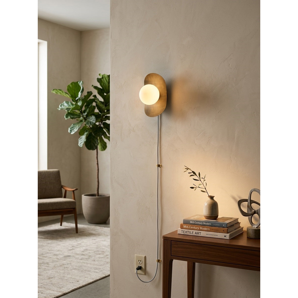 Veliielle Wall Lamp