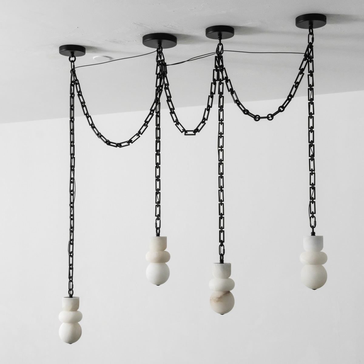 Elis Chandelier