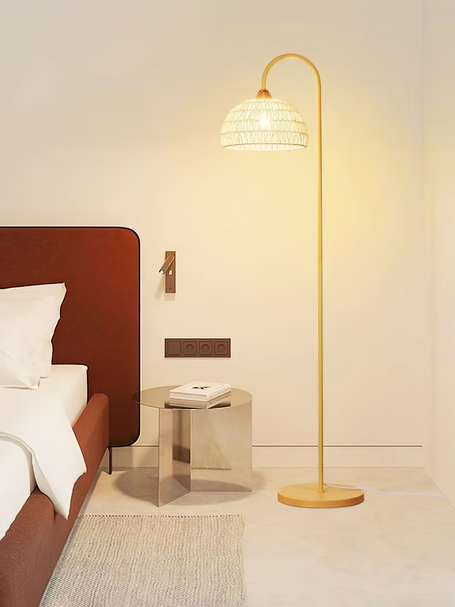 Tor Minimalist Floor Lamp