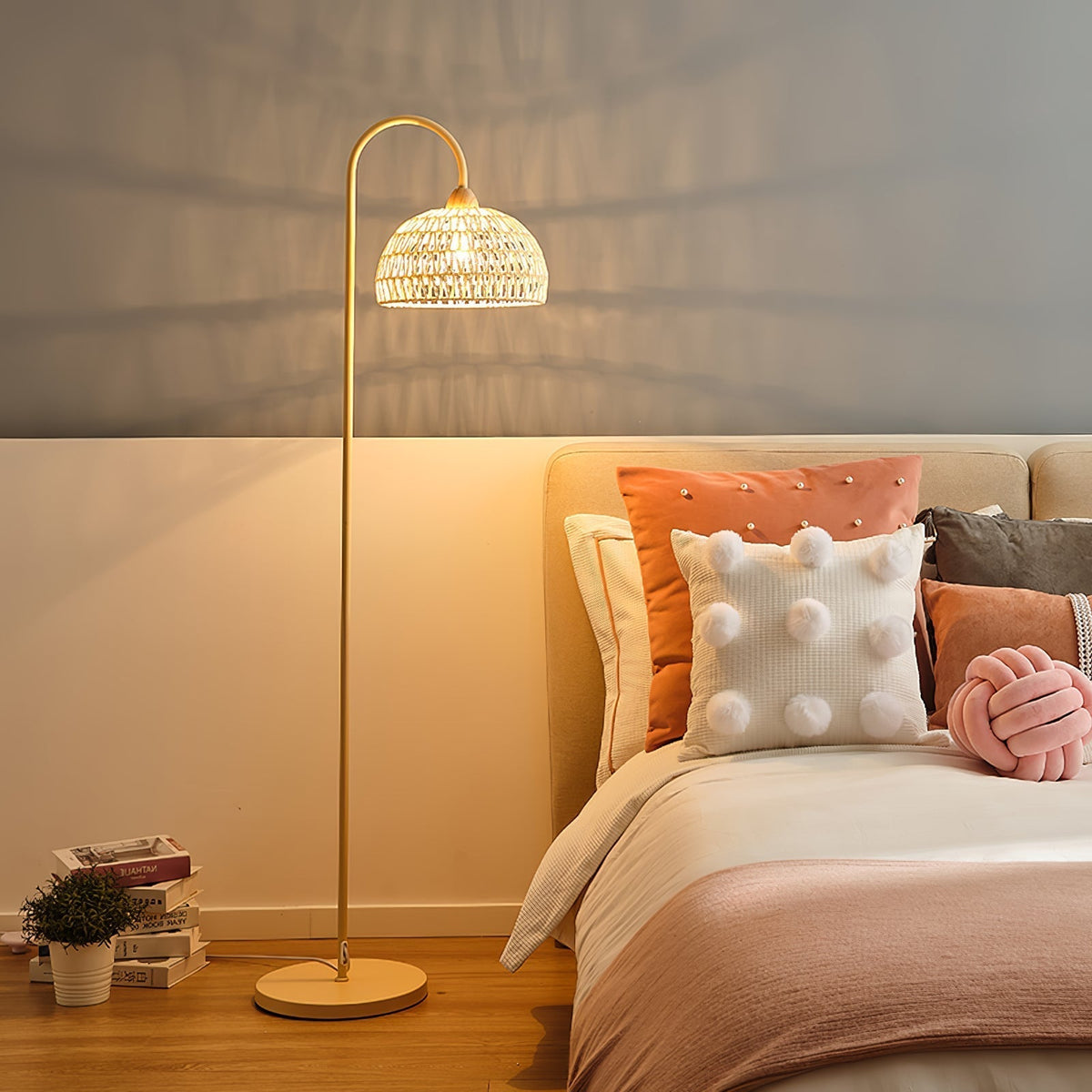Tor Minimalist Floor Lamp