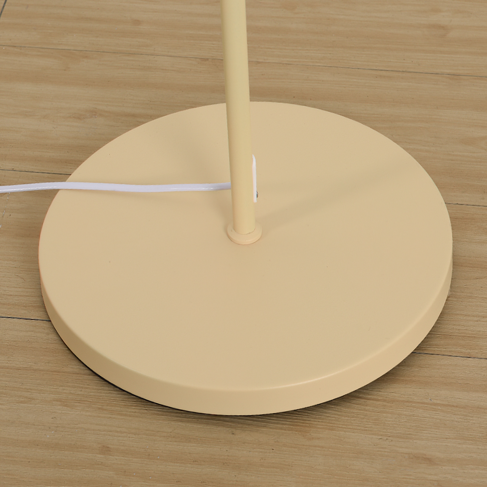 Tor Minimalist Floor Lamp