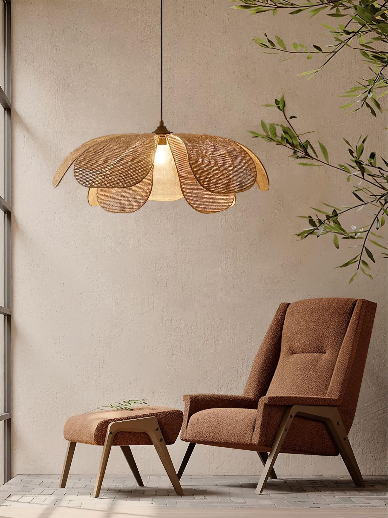 Petaral Rattan Retro Pendant Lamp