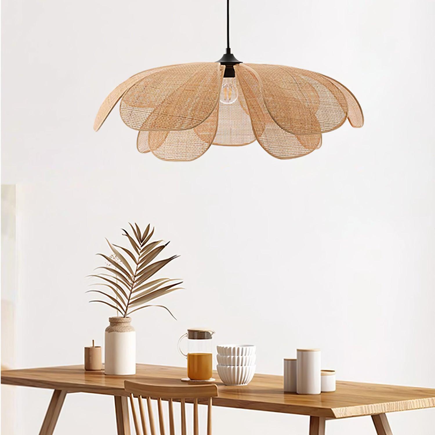 Petaral Rattan Retro Pendant Lamp