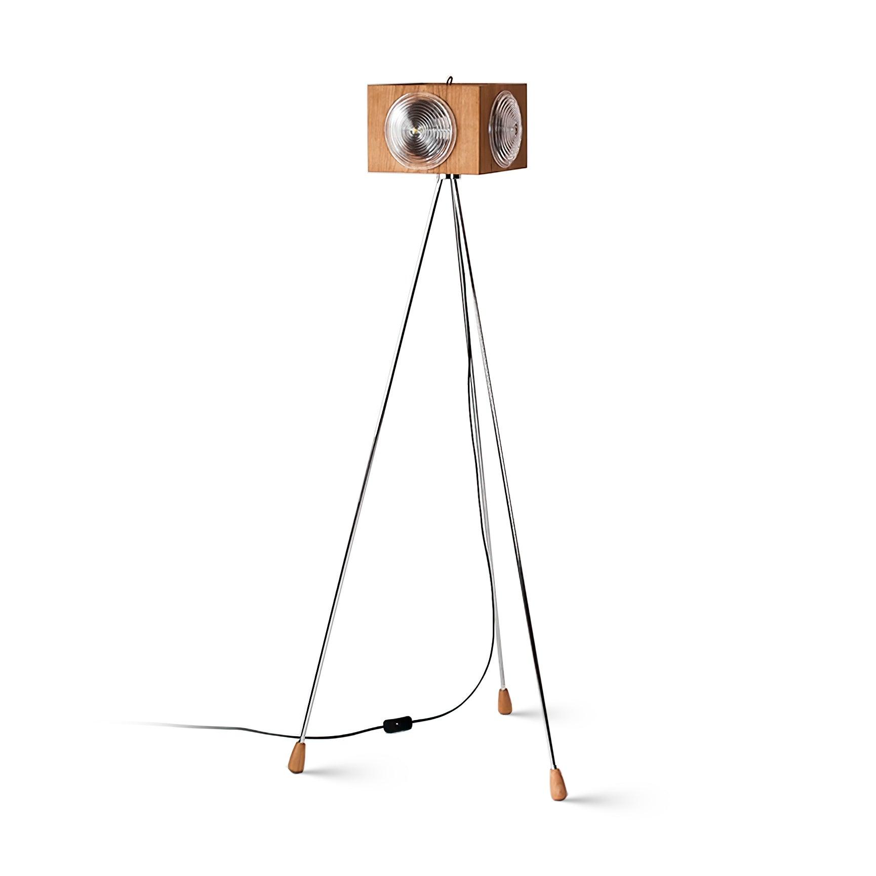 Vesoren Tripod Wood Floor Lamp