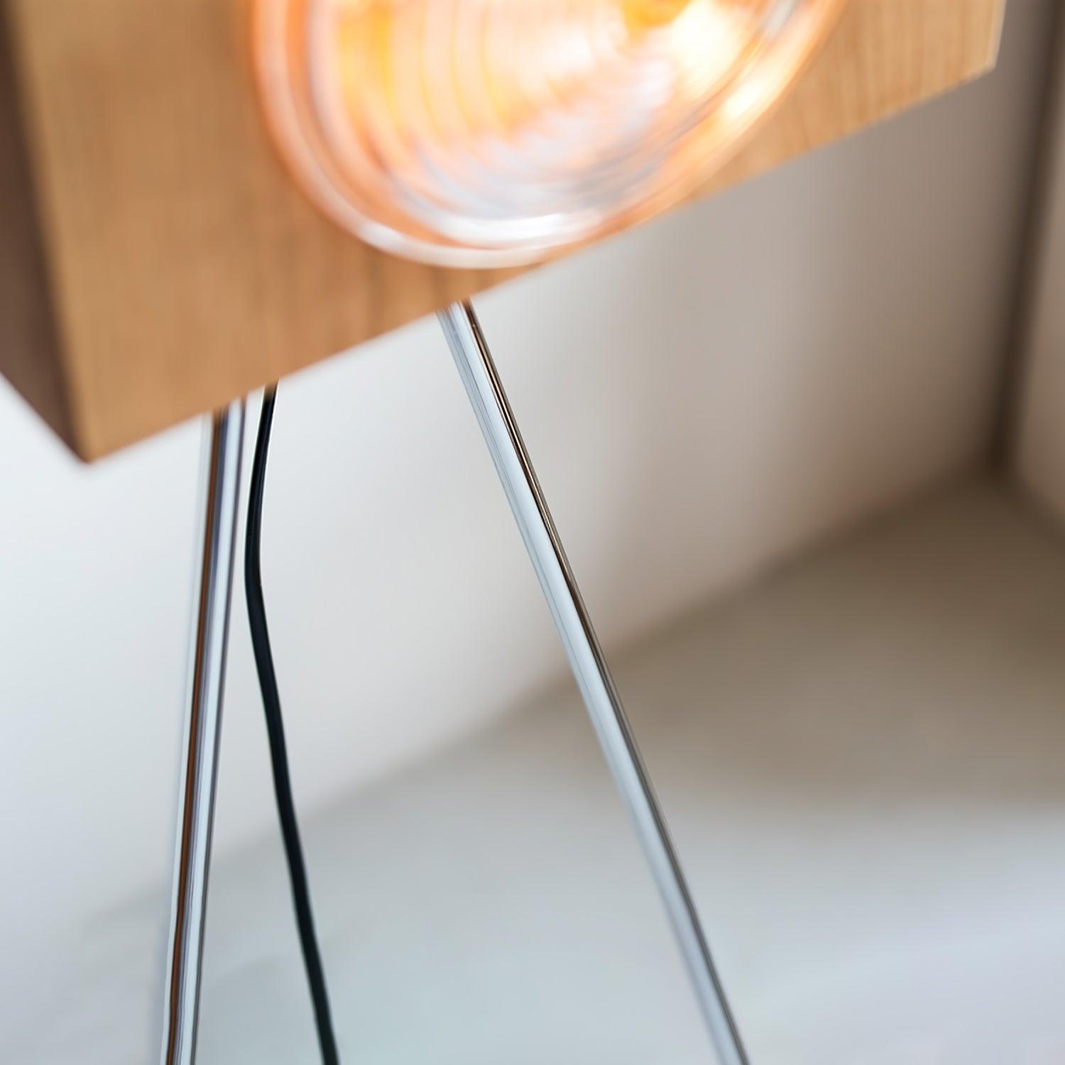 Vesoren Tripod Wood Floor Lamp