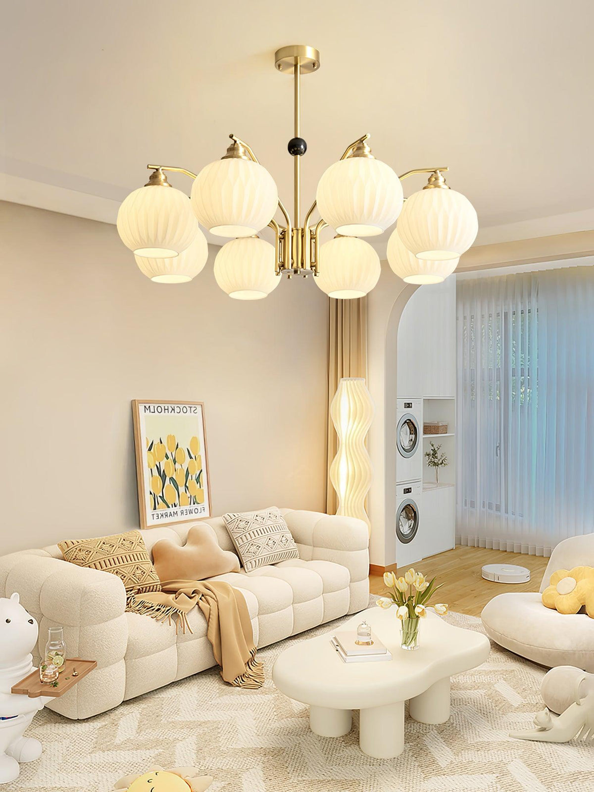 Nytheos Luxurious Brass Chandelier