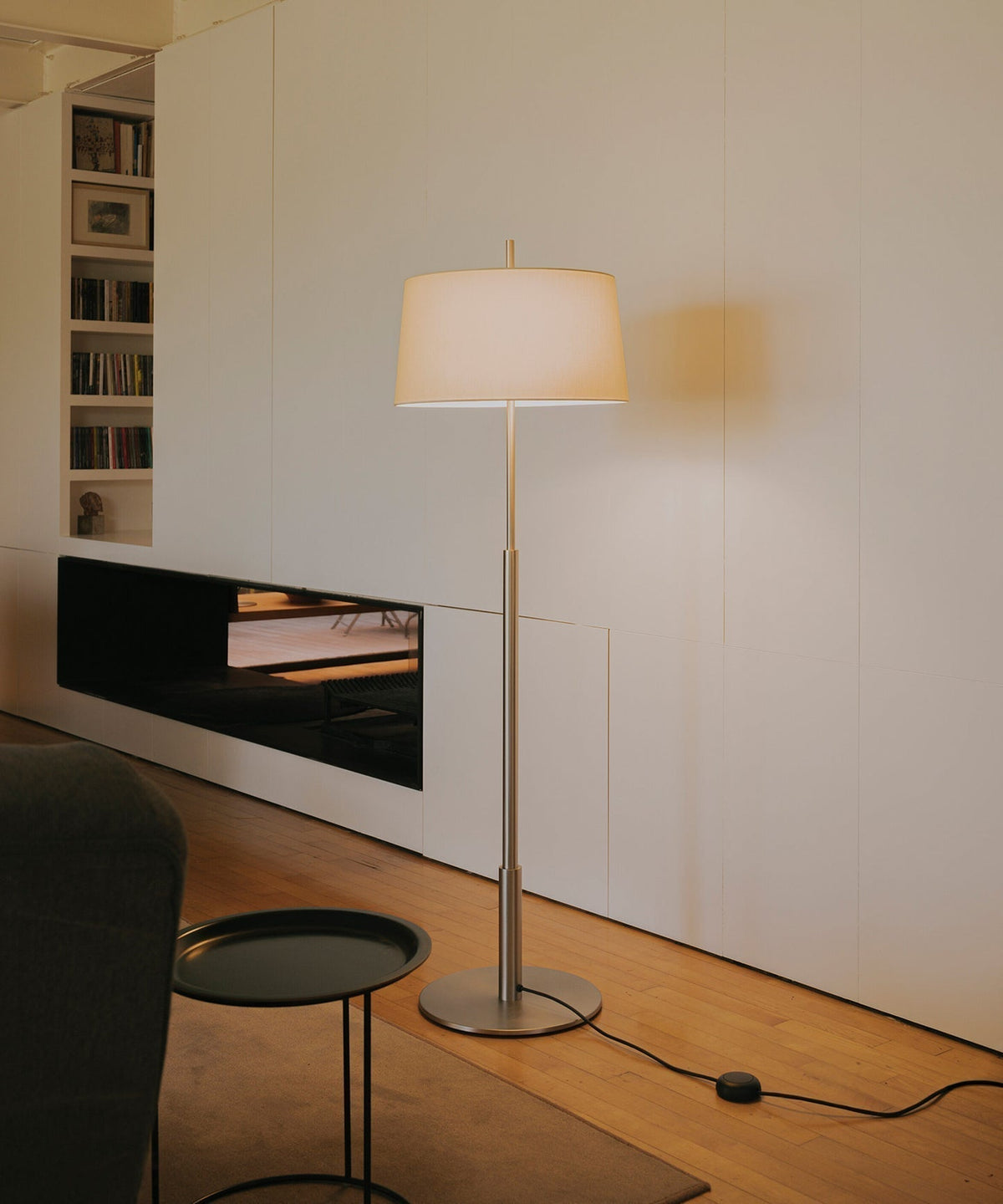 Brooks Minimalist Floor Lamp