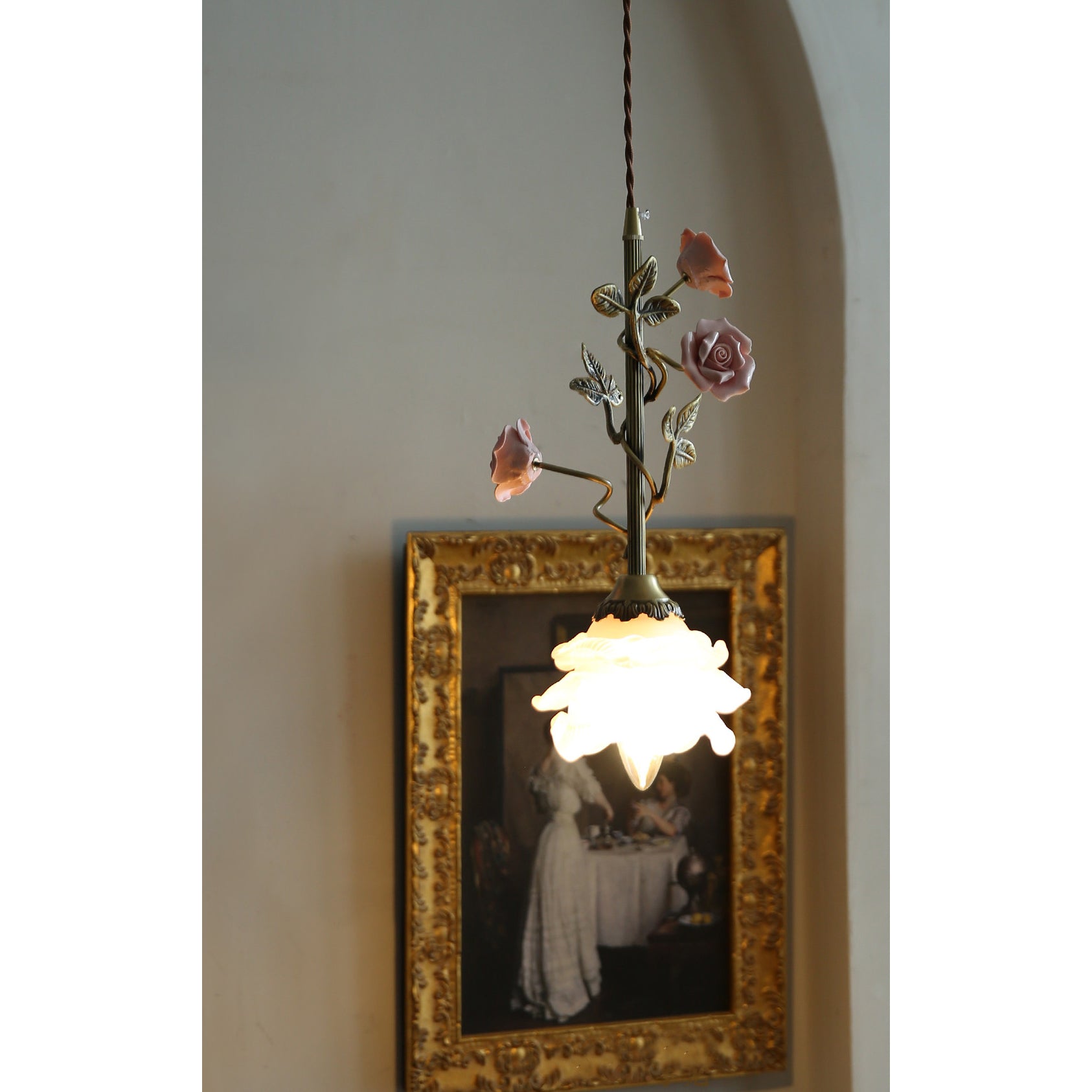 Avenoielle Floral Pendant Lamp