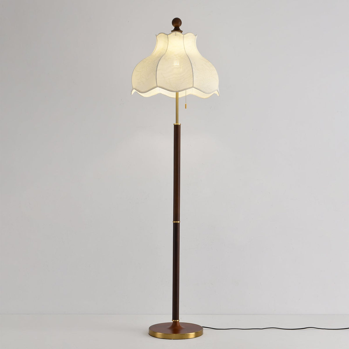 Tulfa Vintage Wood Floor Lamp