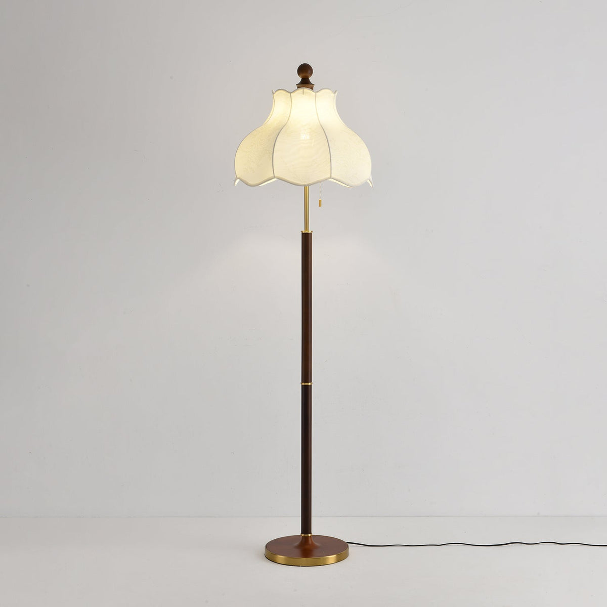 Tulfa Vintage Wood Floor Lamp