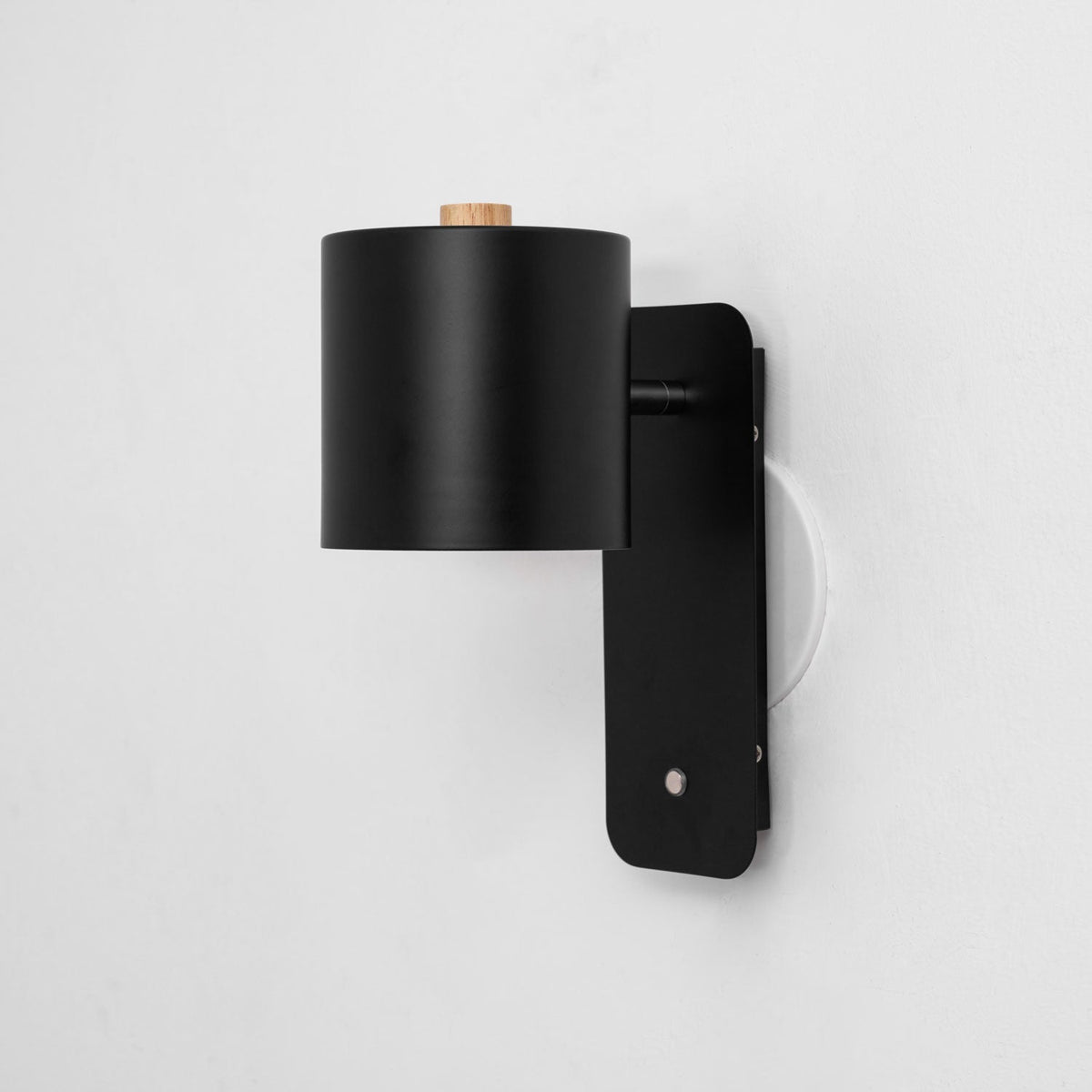 Solley Rotatable Cylinder Rechargeable Indoor Wall Light