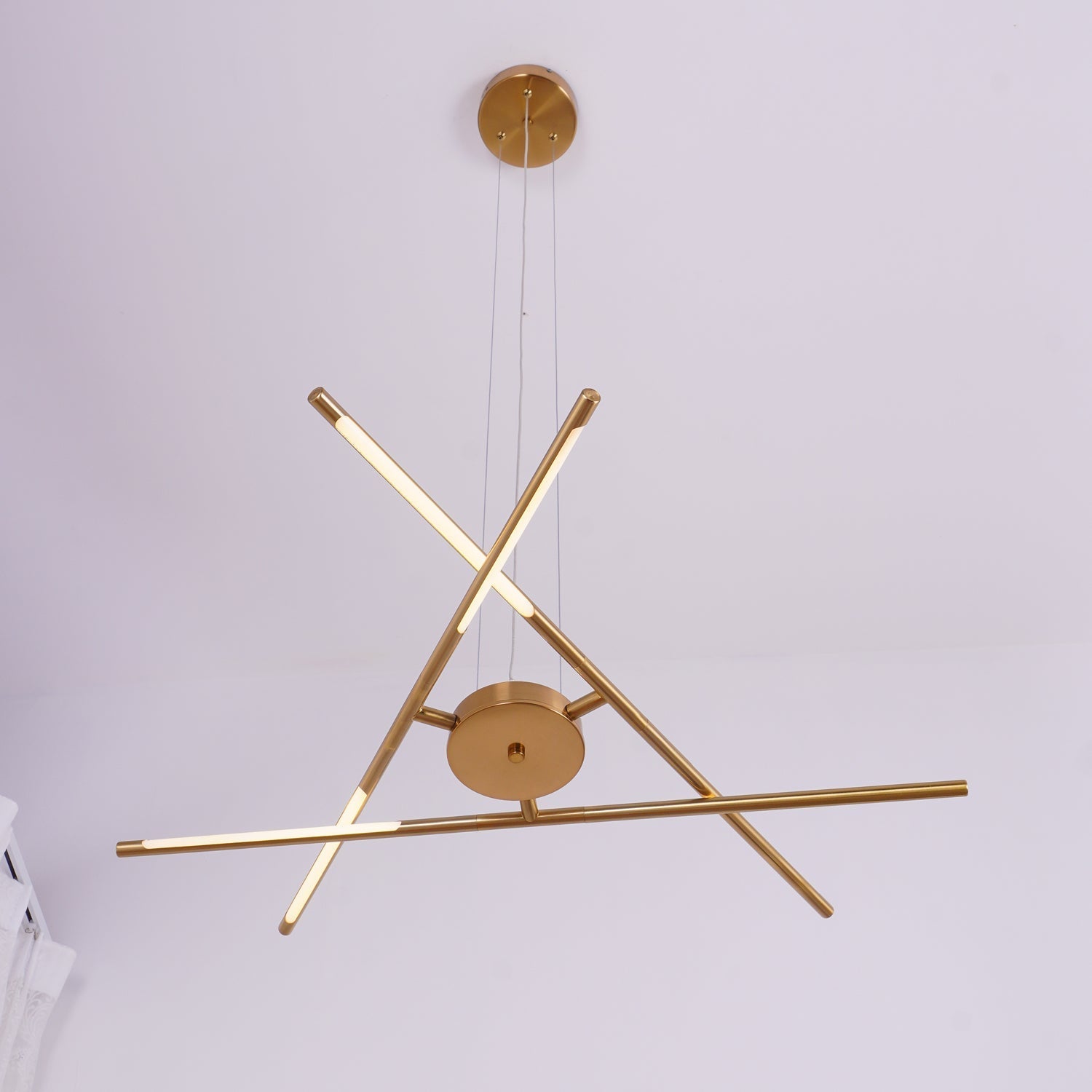 Lumueon Chandelier Rotatable LED Modern