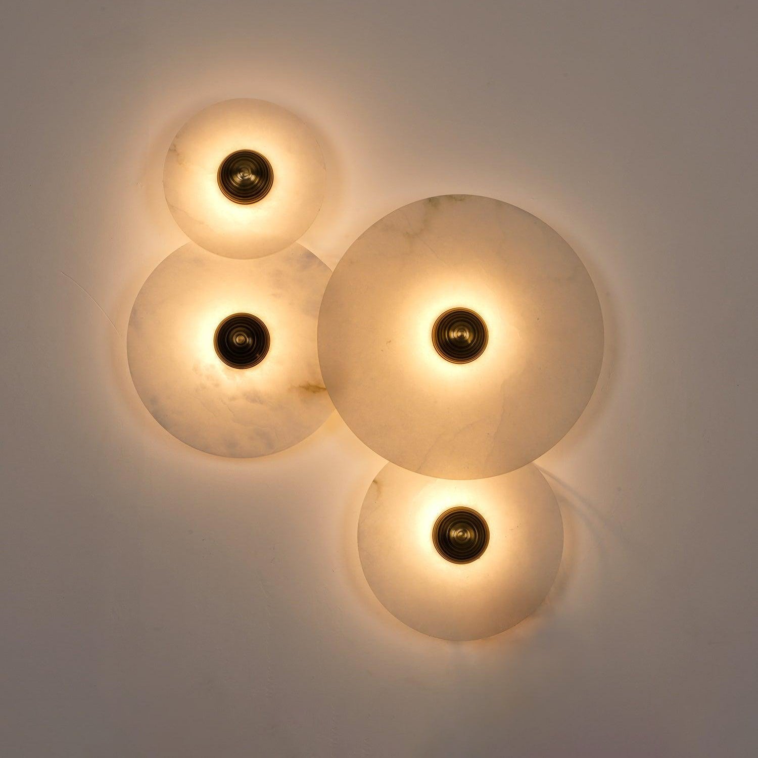 Round Wall Lamp Alabaster Fluted Brass - Neutral Decor