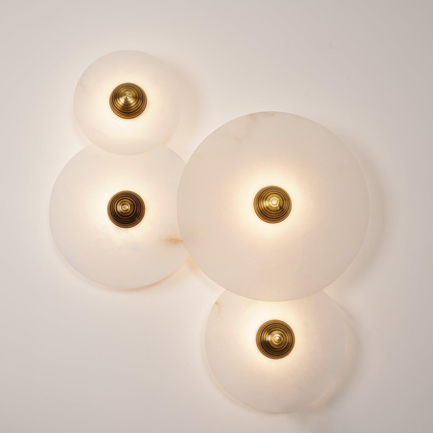 Round Wall Lamp Alabaster Fluted Brass - Neutral Decor