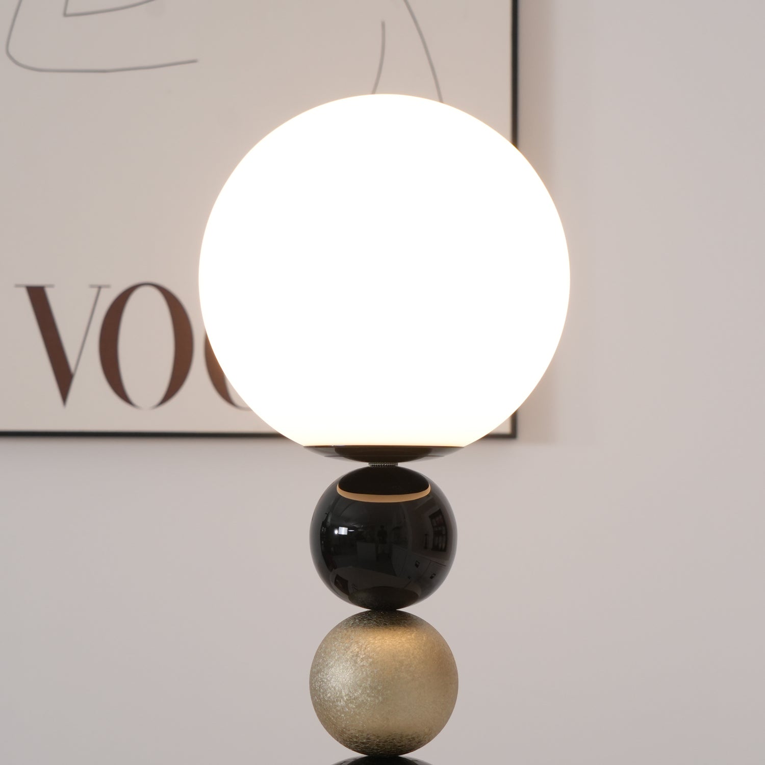 Orbital Balls Stacking Table Lamp