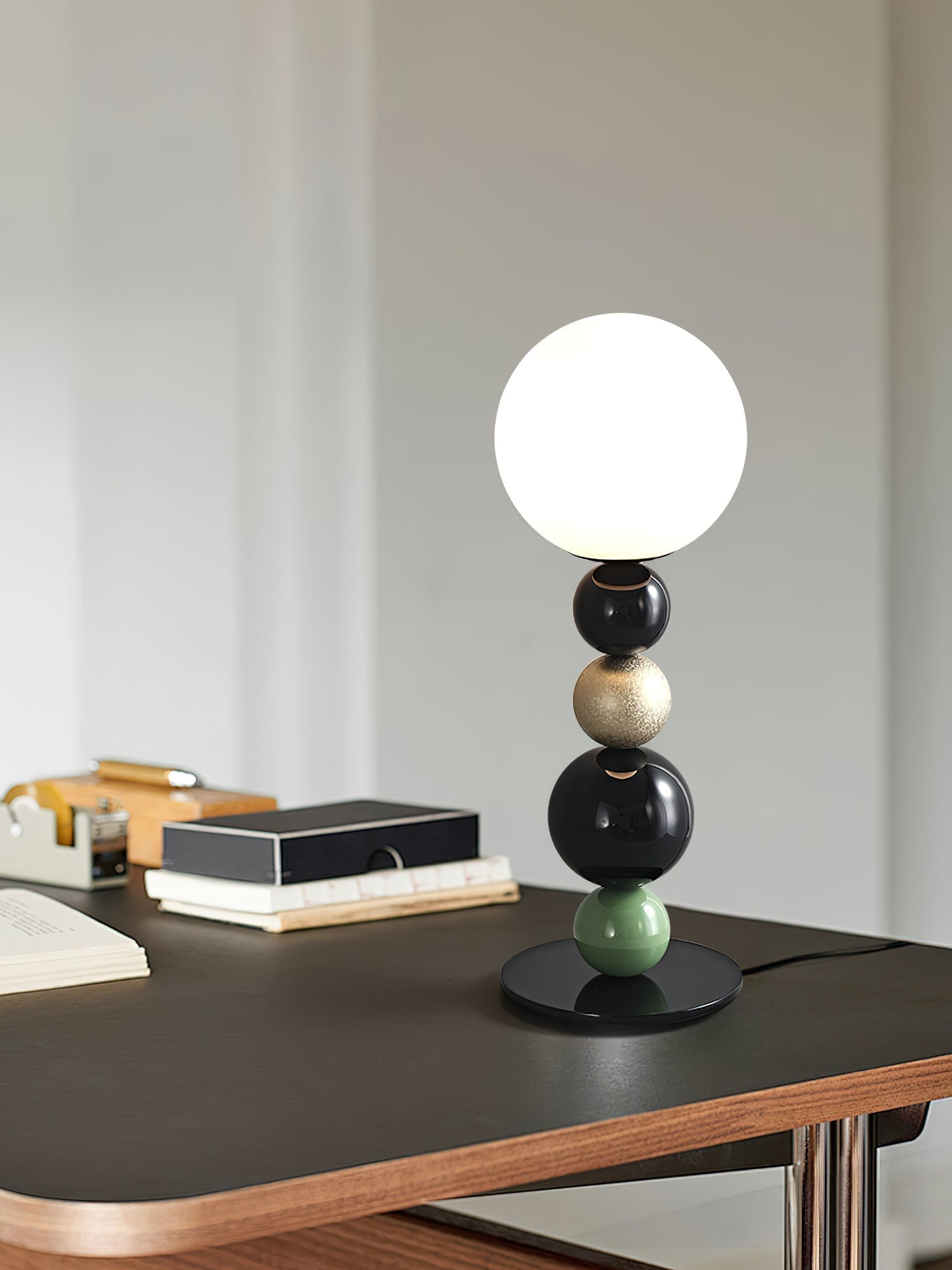 Orbital Balls Stacking Table Lamp