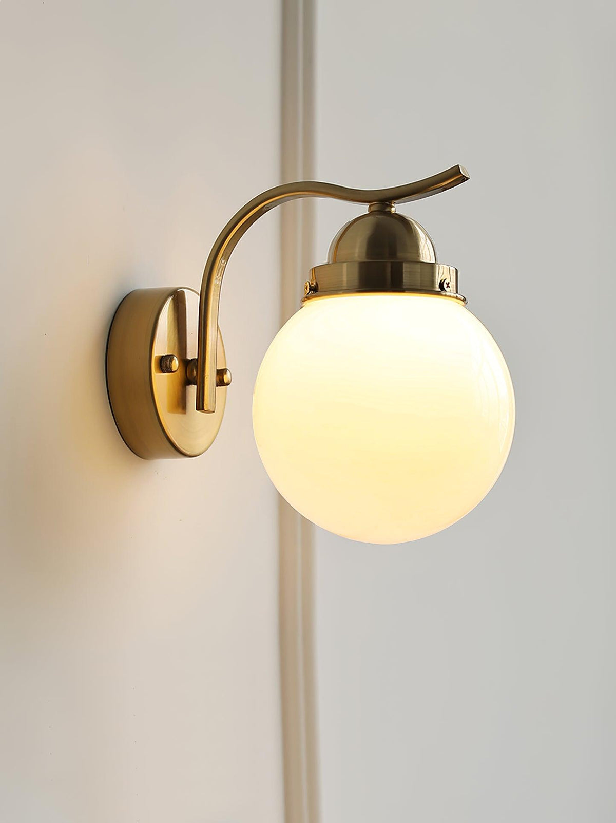 Avrinir Modern Minimalist Glass Wall Lamp