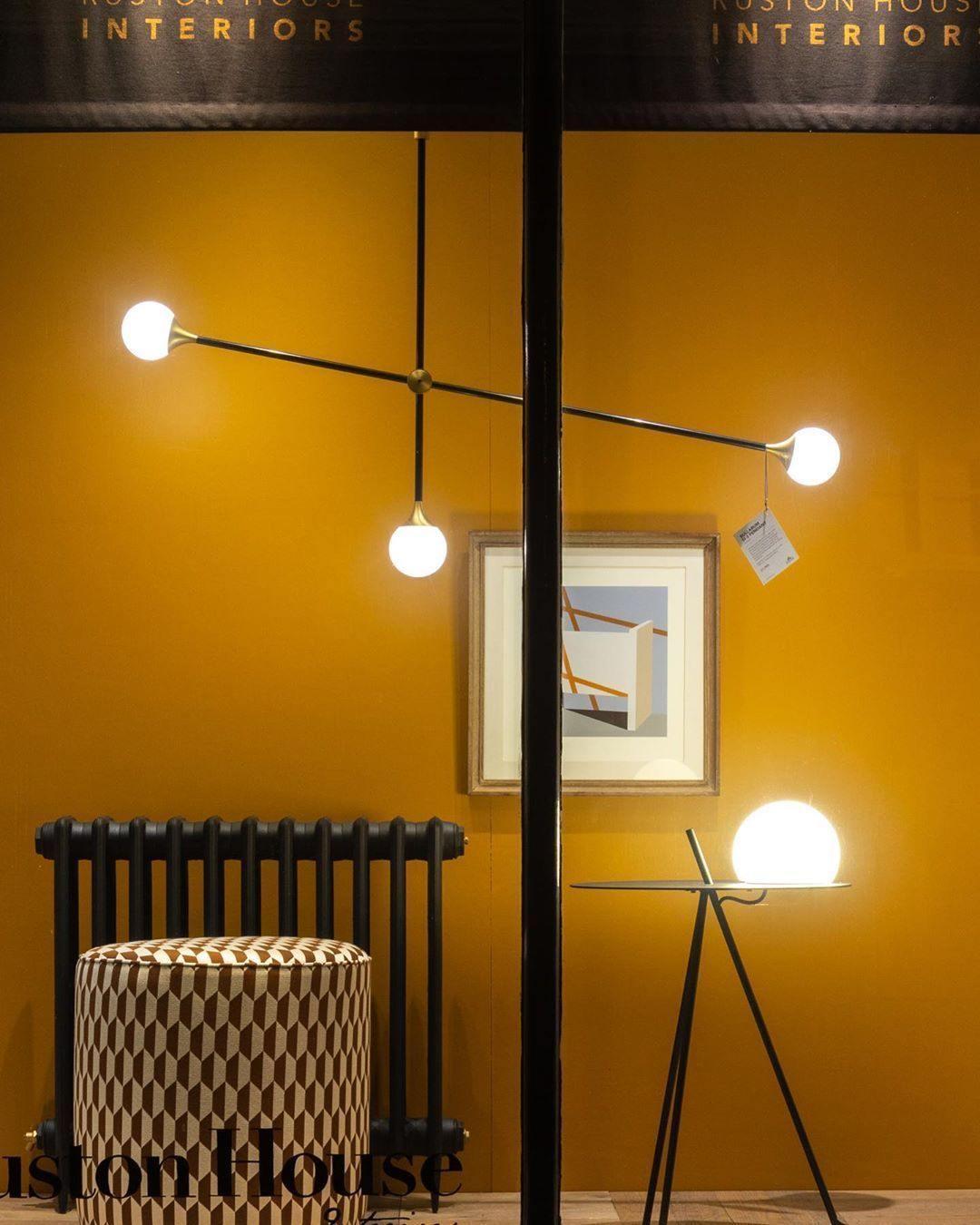 Celirissa Chandelier SI Brass Glass Globe