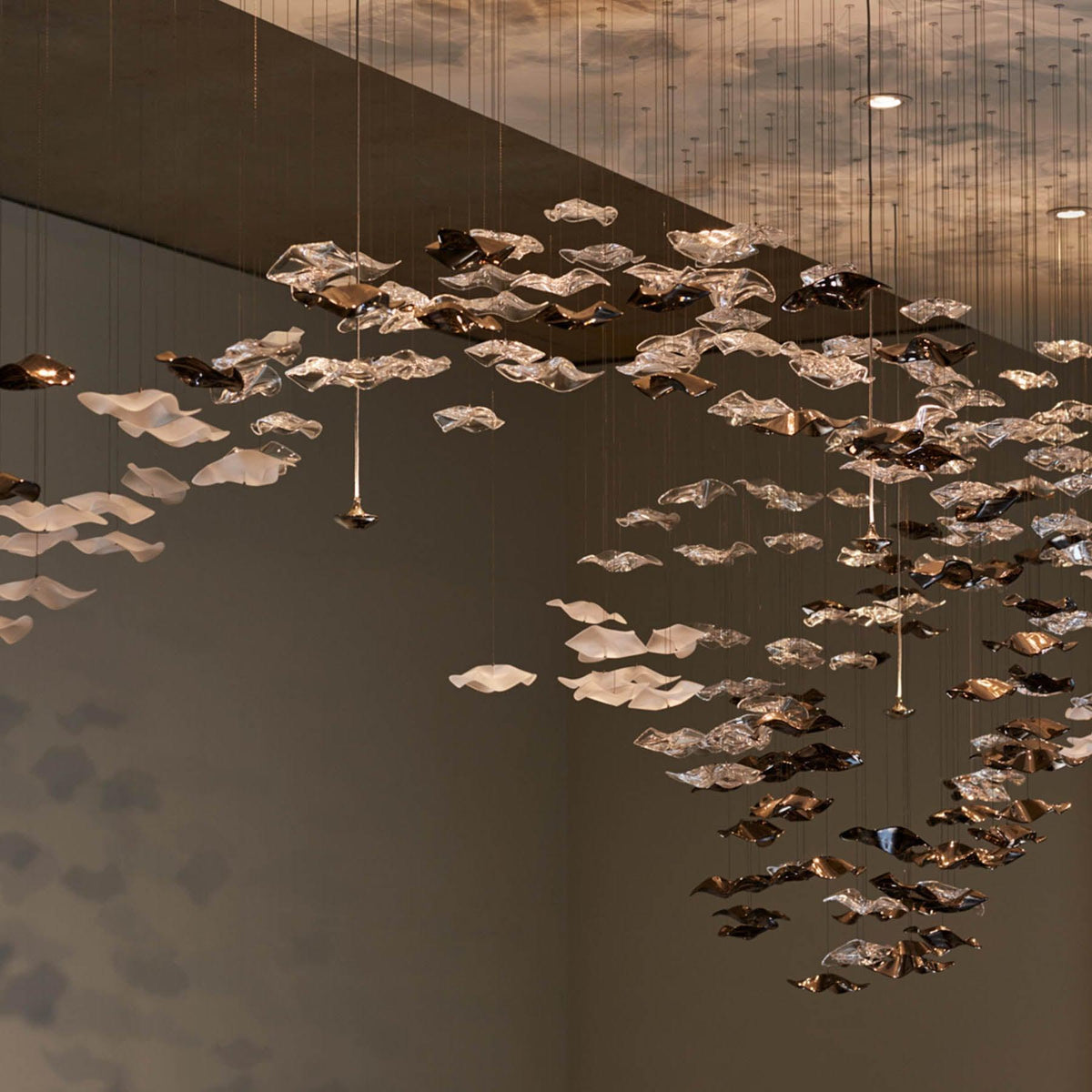 Lisk Luxury Brass Linear Chandelier