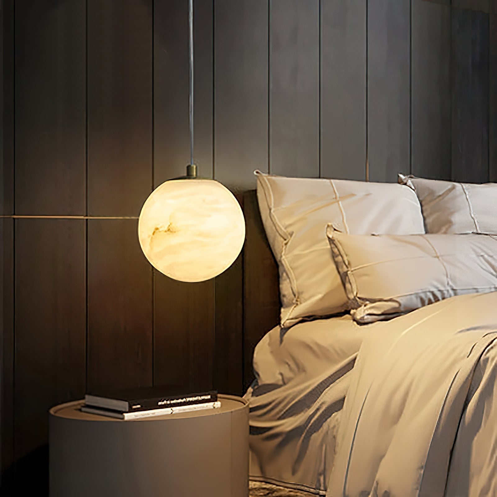 Nivenia Alabaster Pendant Light