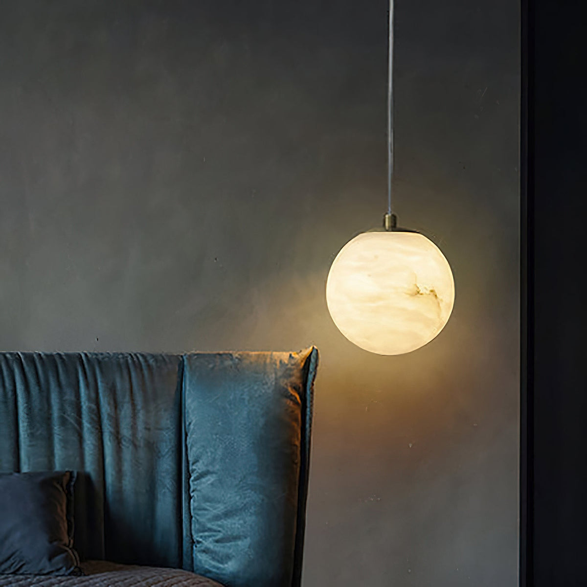 Nivenia Alabaster Pendant Light