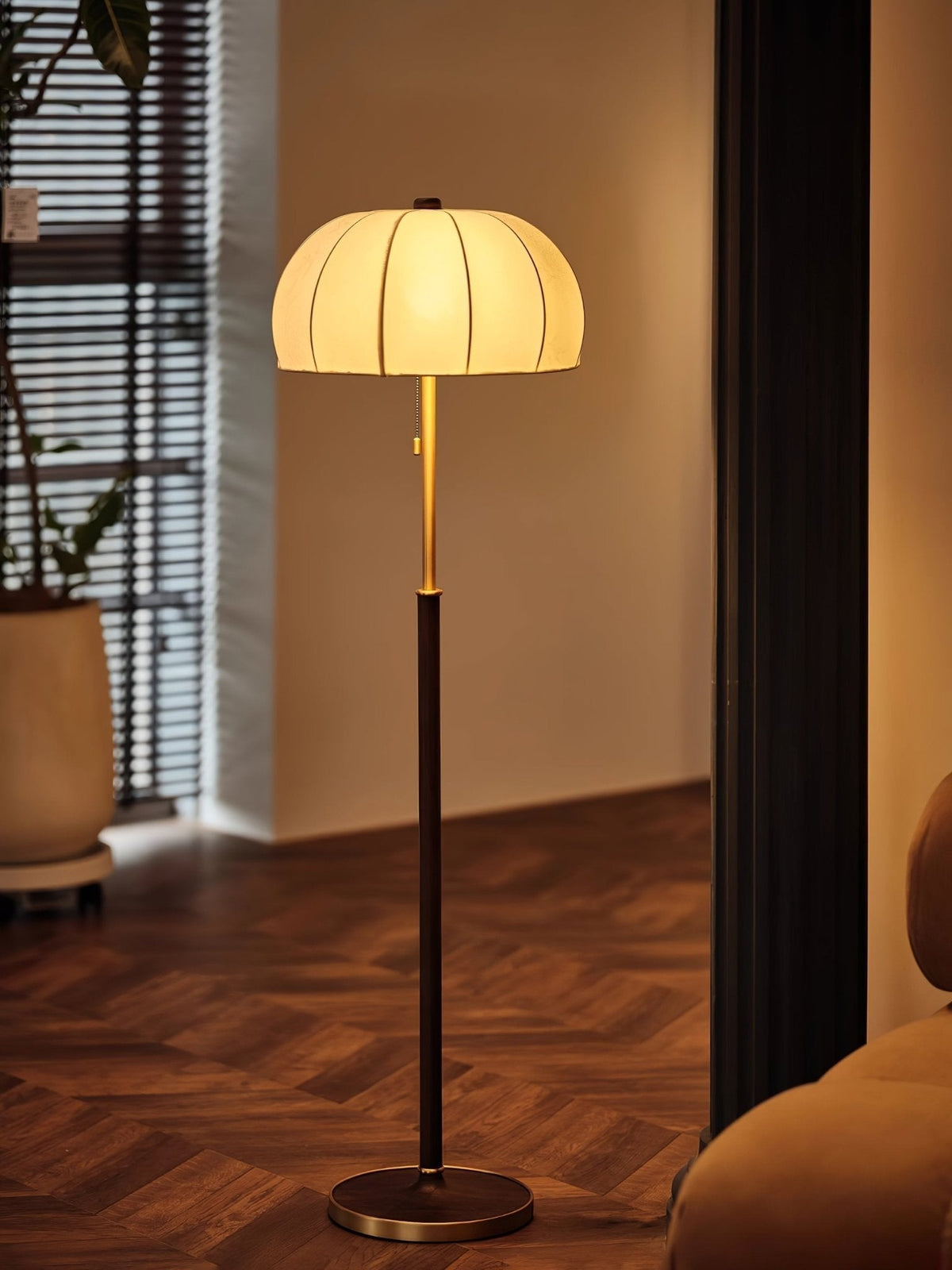 Cularo Fabric Wood Floor Lamp