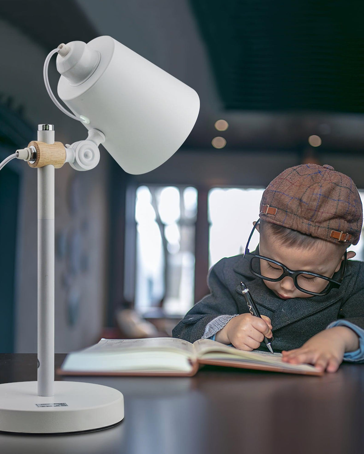 Addyson Minimalist Table Lamp