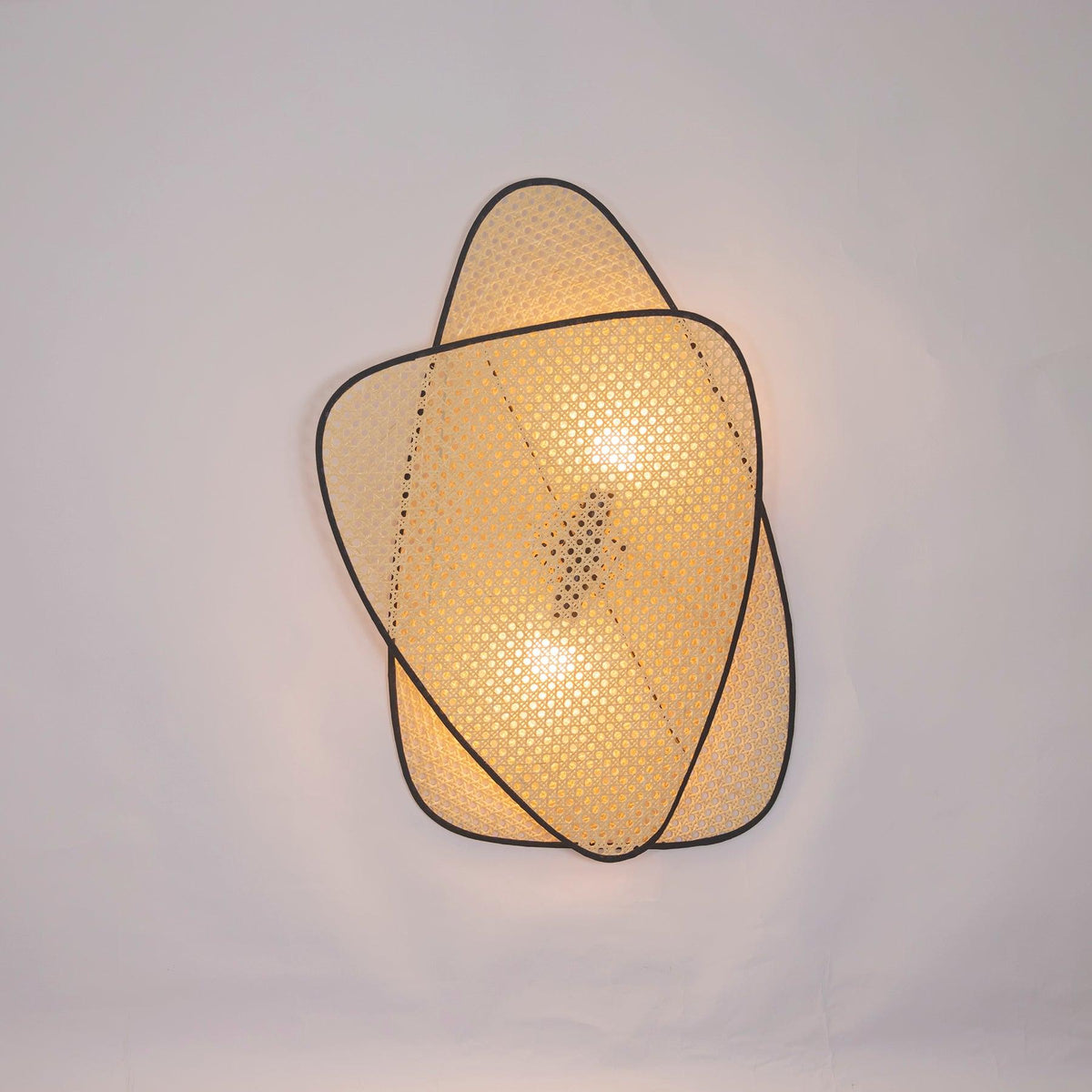 Caneira Art Natural Cannage Bamboo Sconce Wall lamp