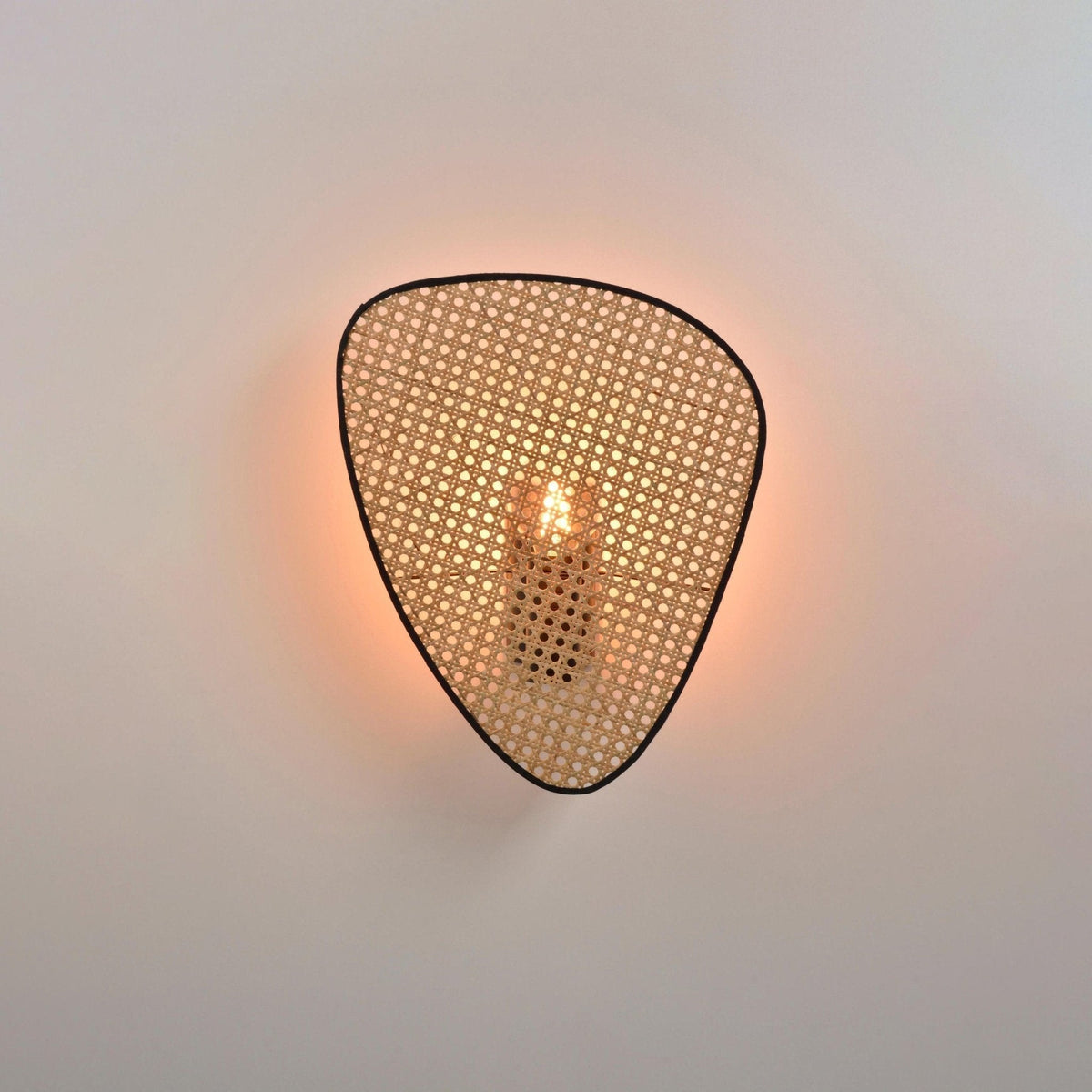 Caneira Art Natural Cannage Bamboo Sconce Wall lamp