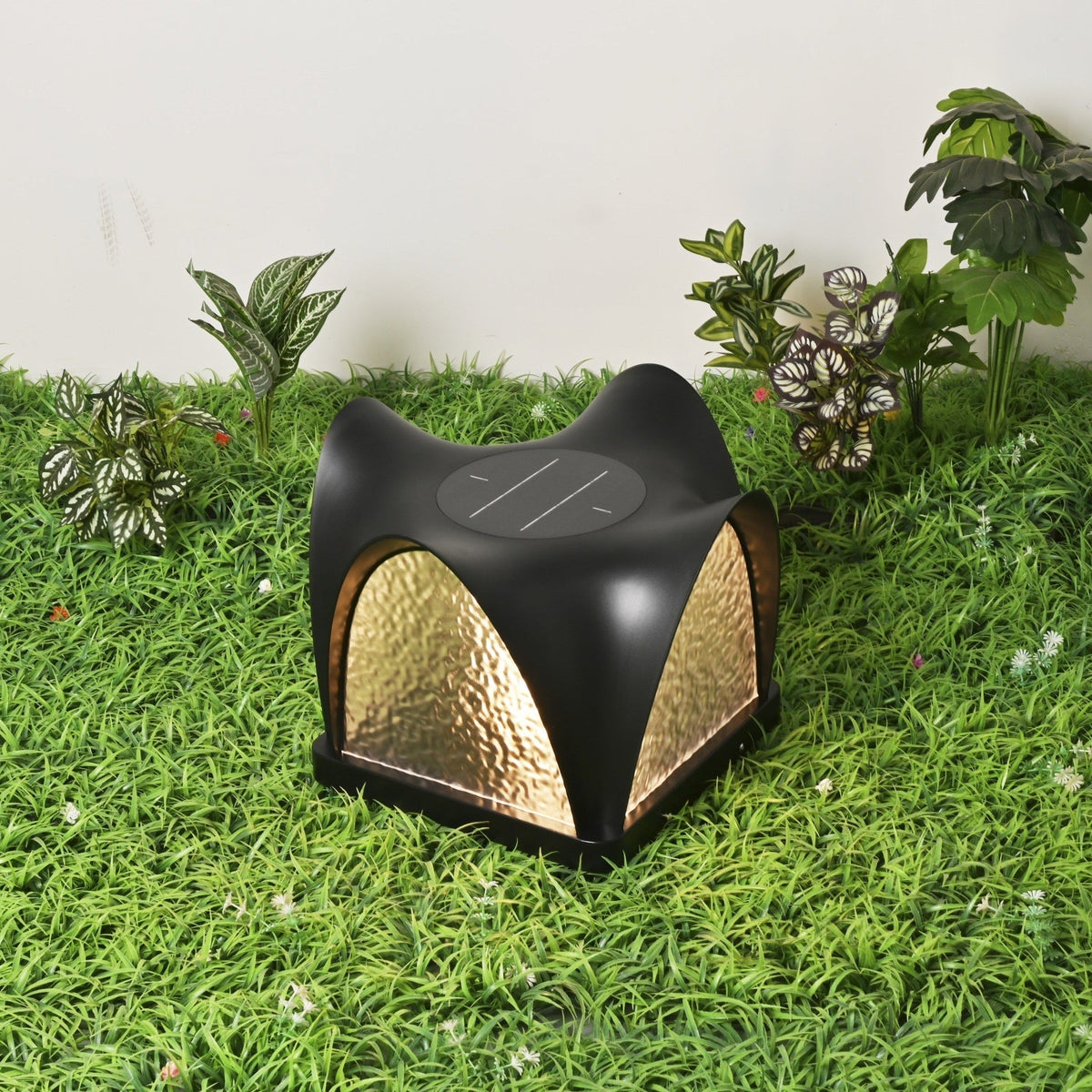 Soroira Modern Solar Outdoor Light