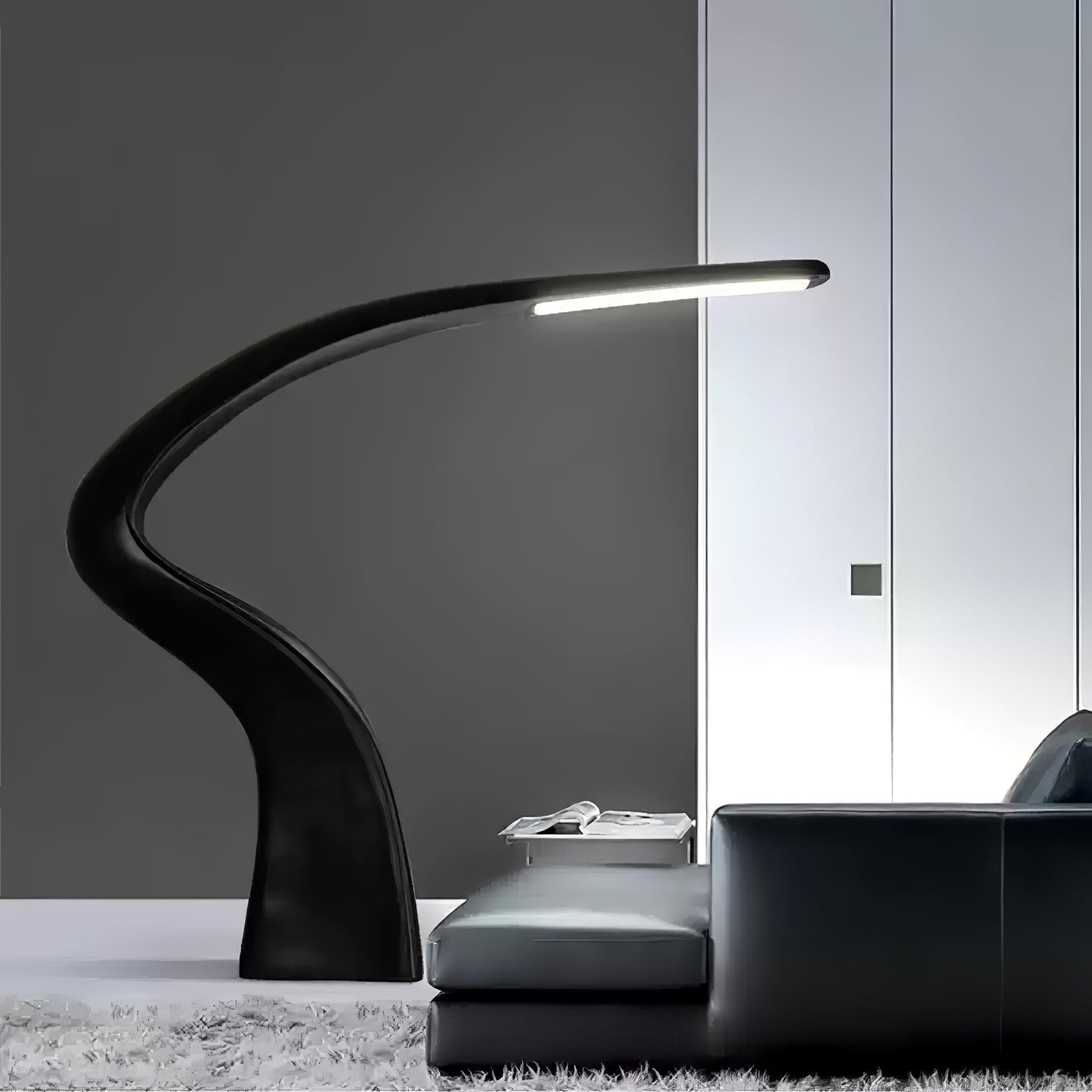 Fluten Black Modern Floor Lamp