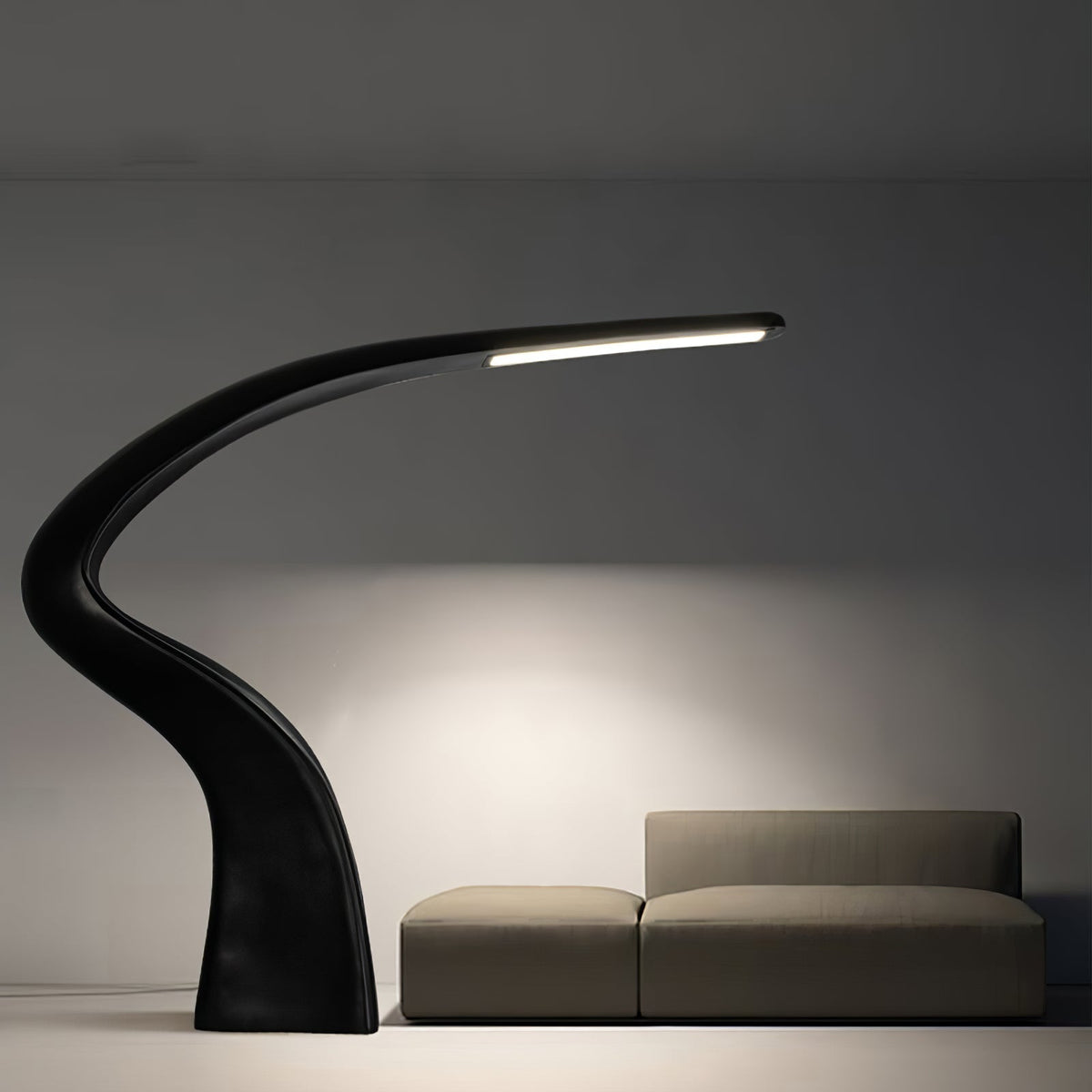 Fluten Black Modern Floor Lamp
