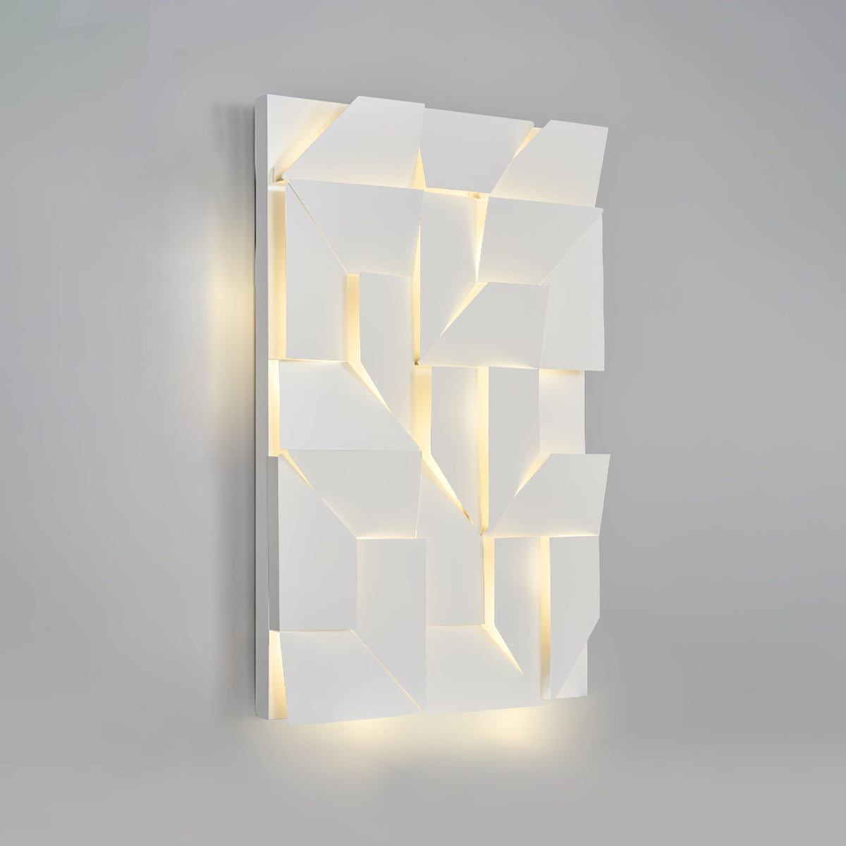 Wynor Shadows Grand Sconce Wall Lamp