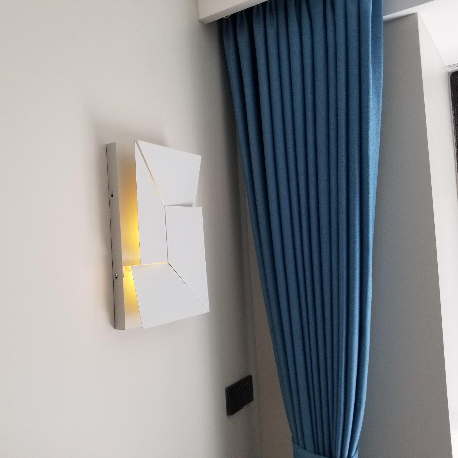 Deloza Shadows Rechargeable Grand Sconce Wall lamp