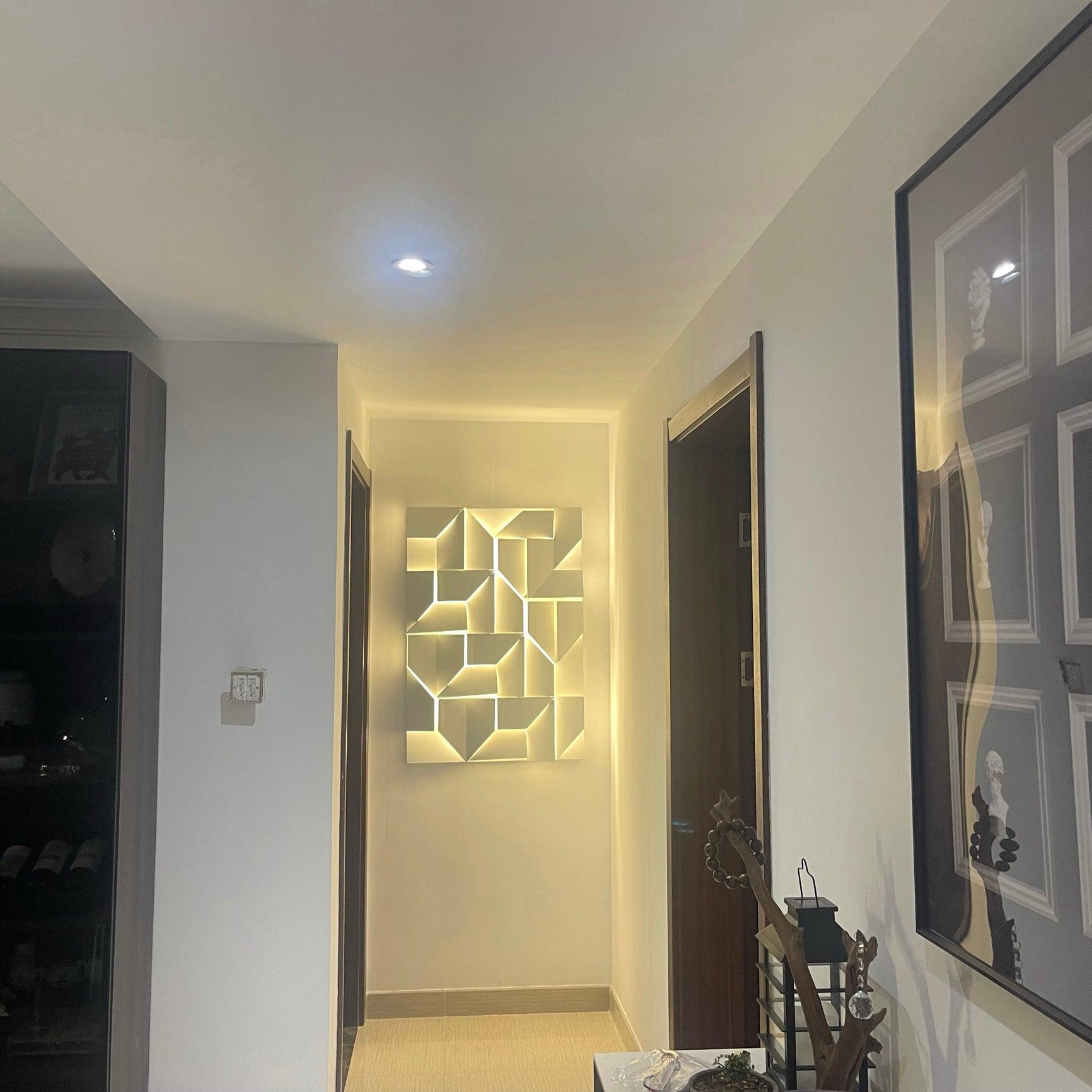 Wynor Shadows Grand Sconce Wall Lamp