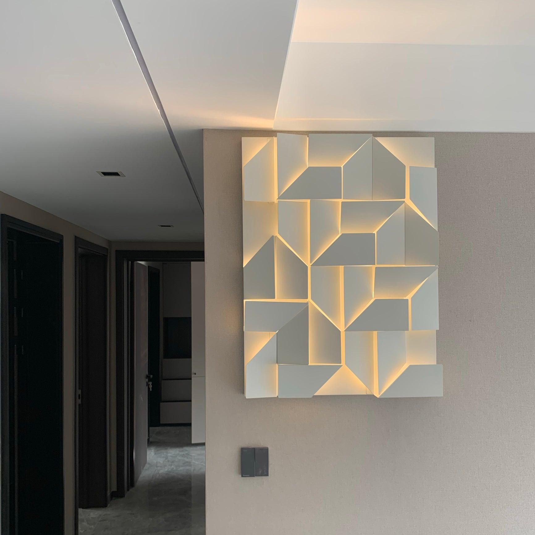 Deloza Shadows Rechargeable Grand Sconce Wall lamp